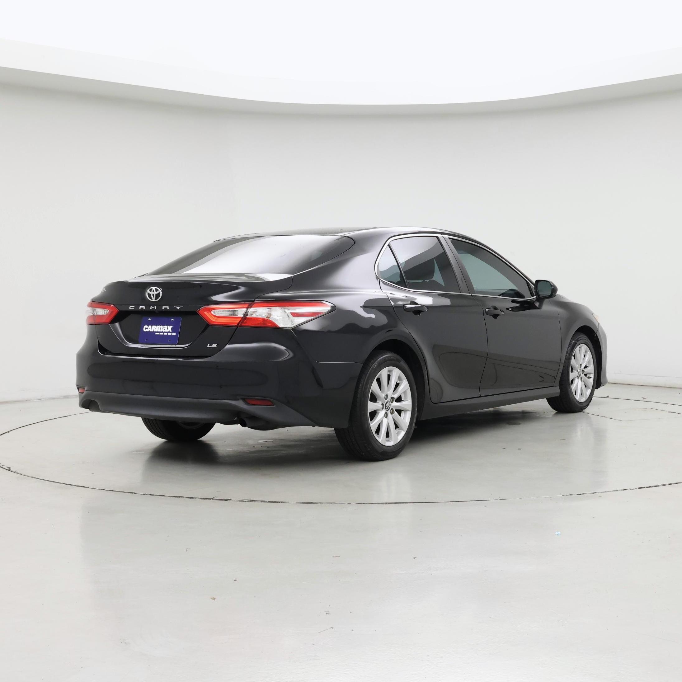 Thumbnail: 2018 Toyota Camry - 8
