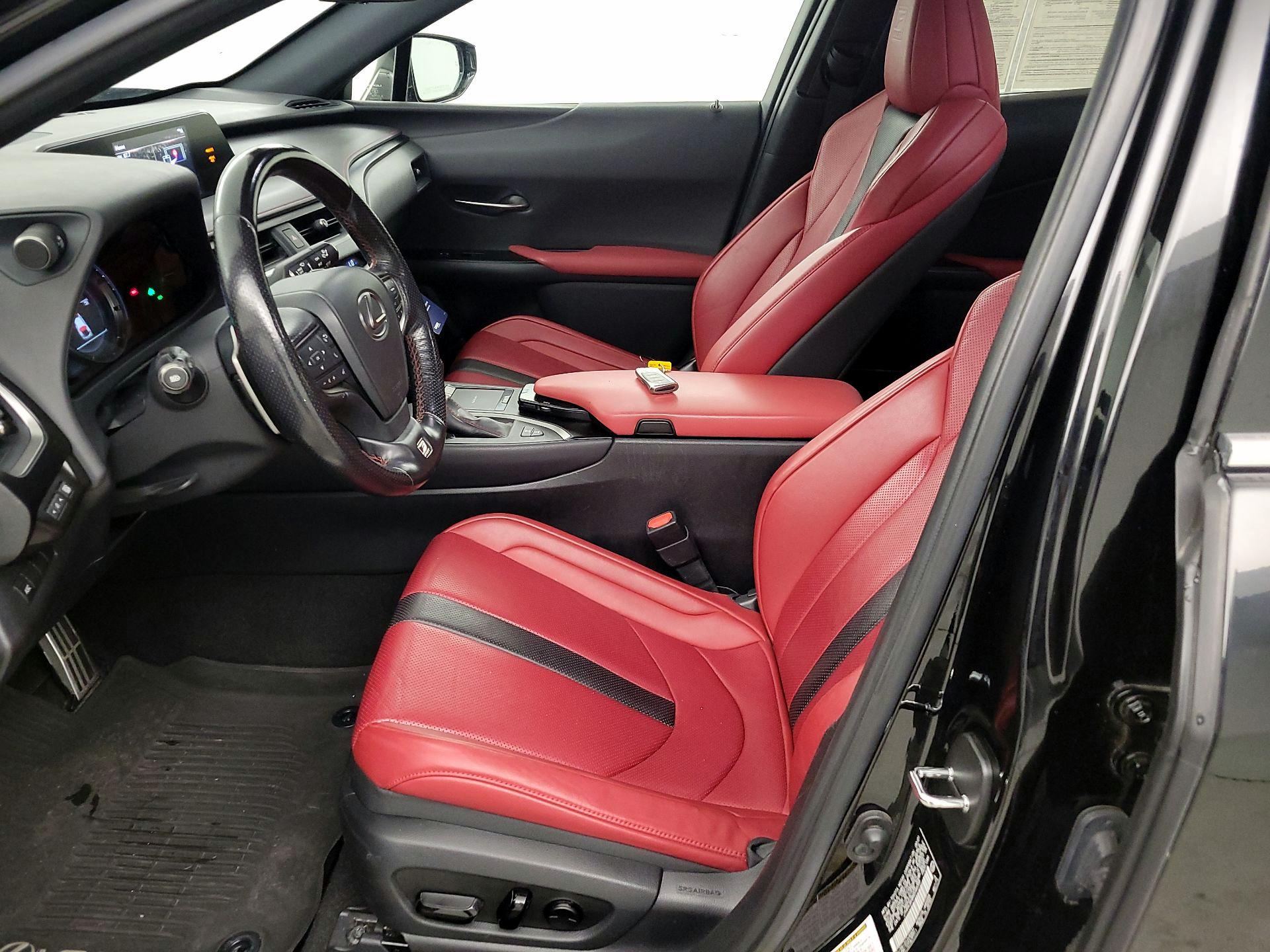 Thumbnail: 2021 Lexus UX - 11