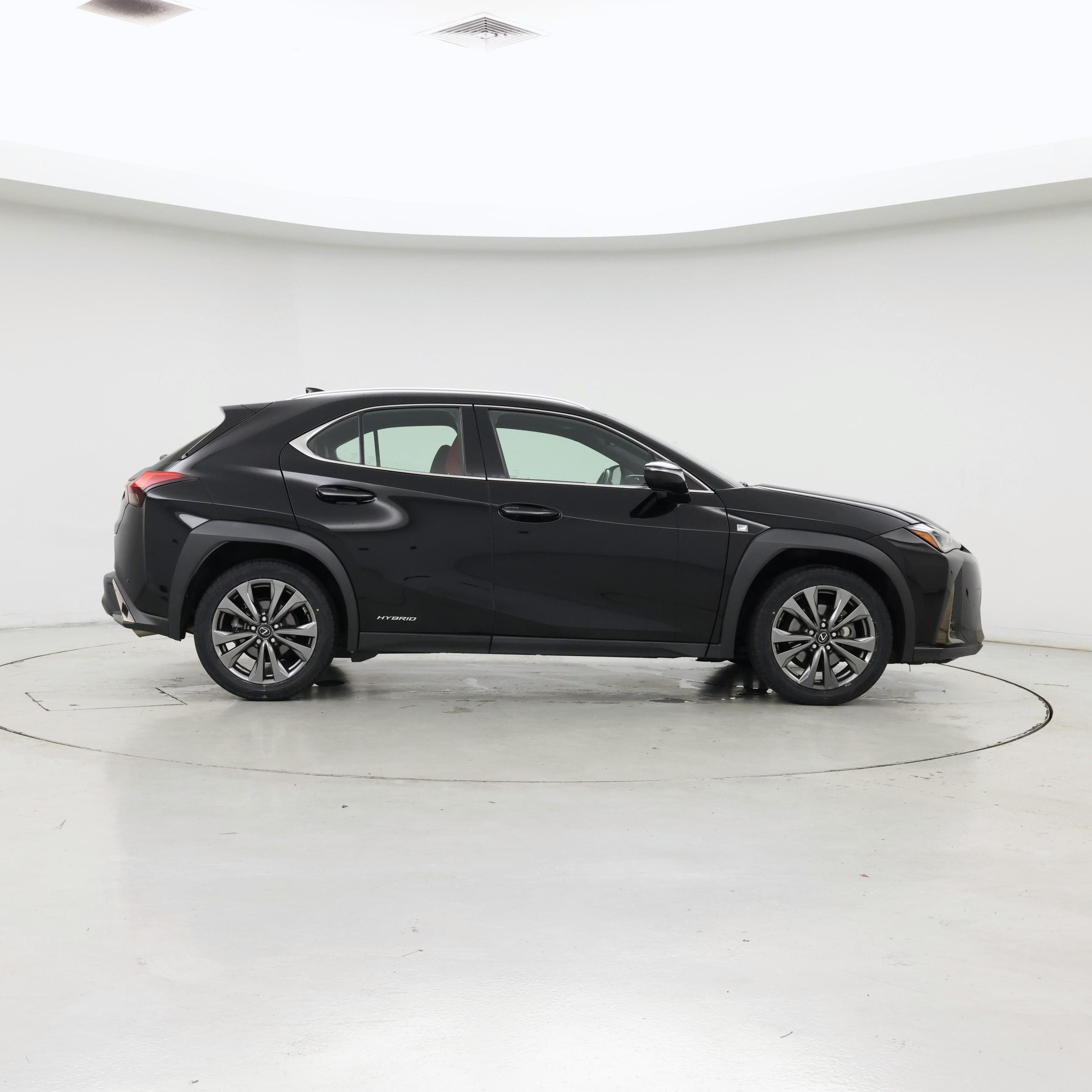 Thumbnail: 2021 Lexus UX - 7