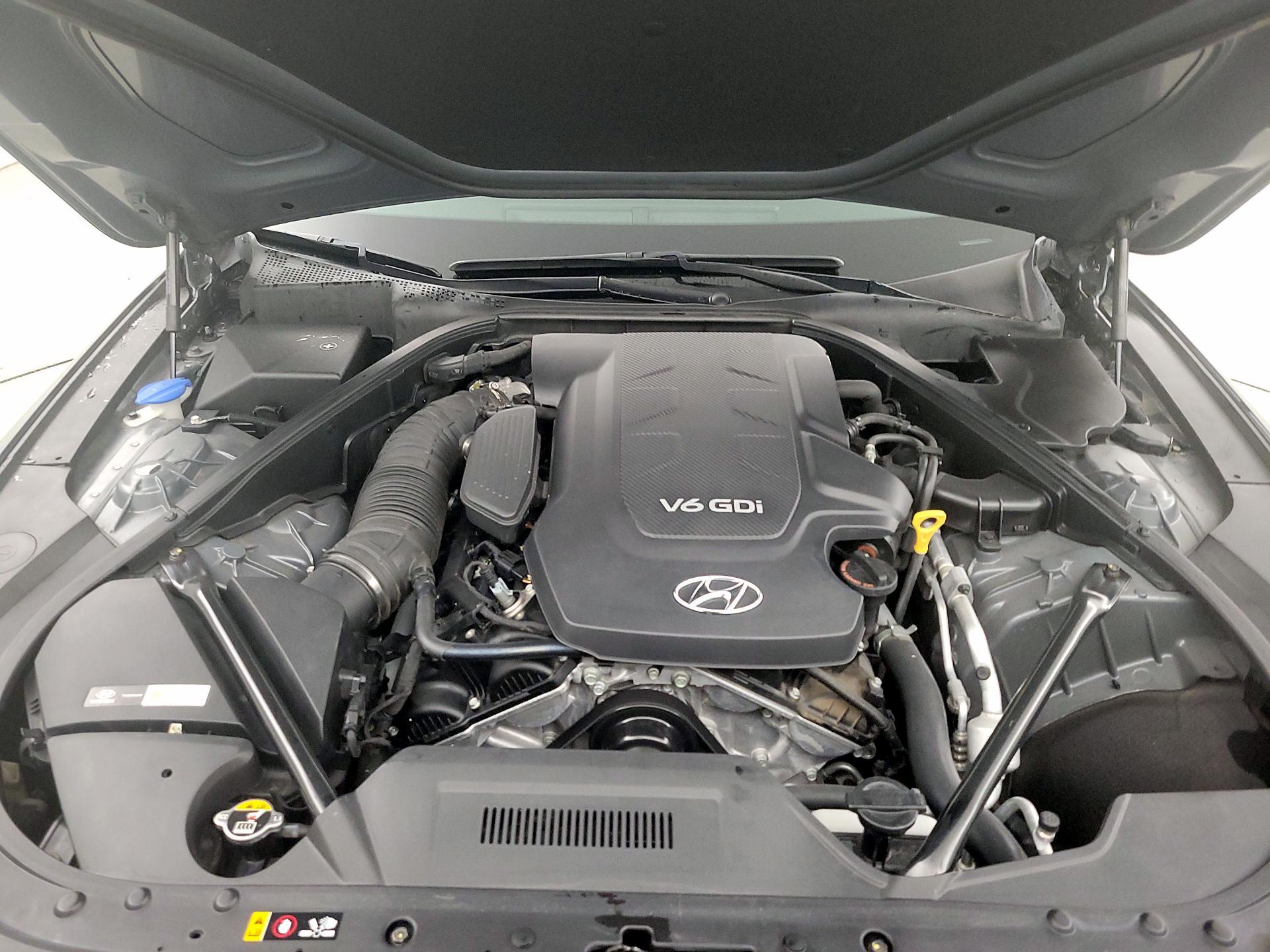 Thumbnail: 2016 Hyundai Genesis - 19