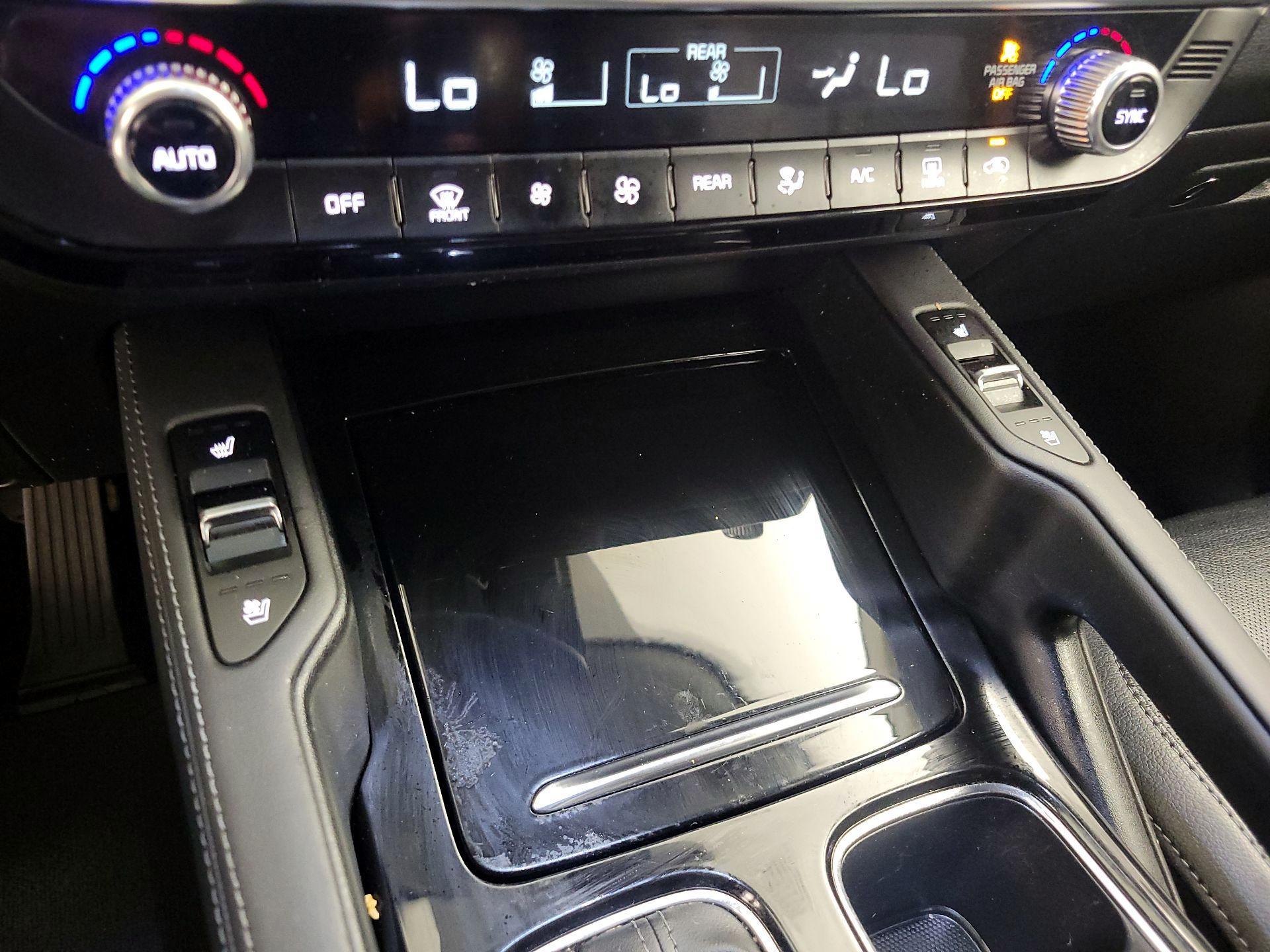 Thumbnail: 2021 Kia Telluride - 17