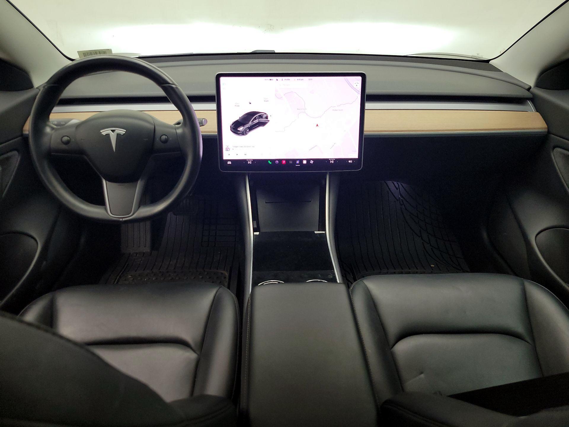 Thumbnail: 2018 Tesla Model 3 - 9