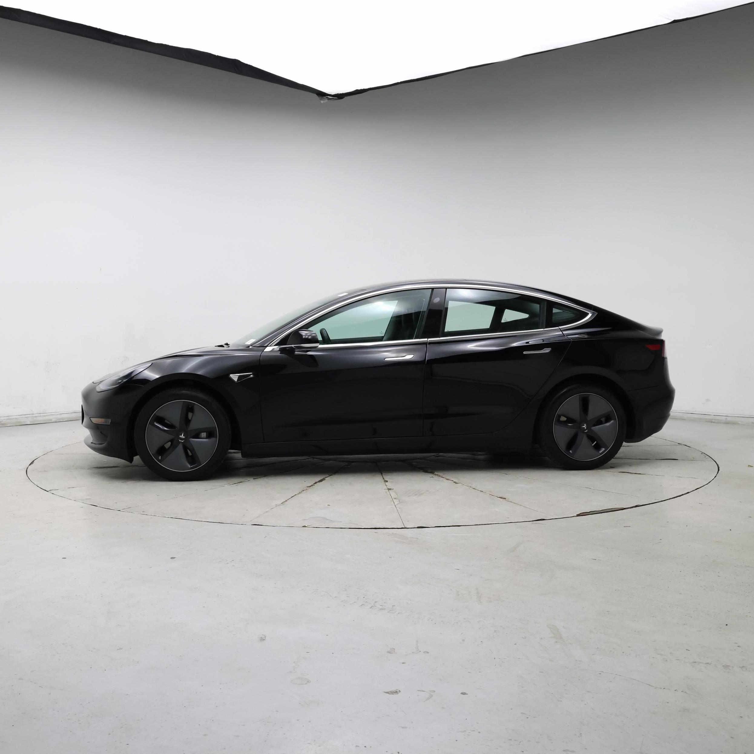 Thumbnail: 2018 Tesla Model 3 - 3