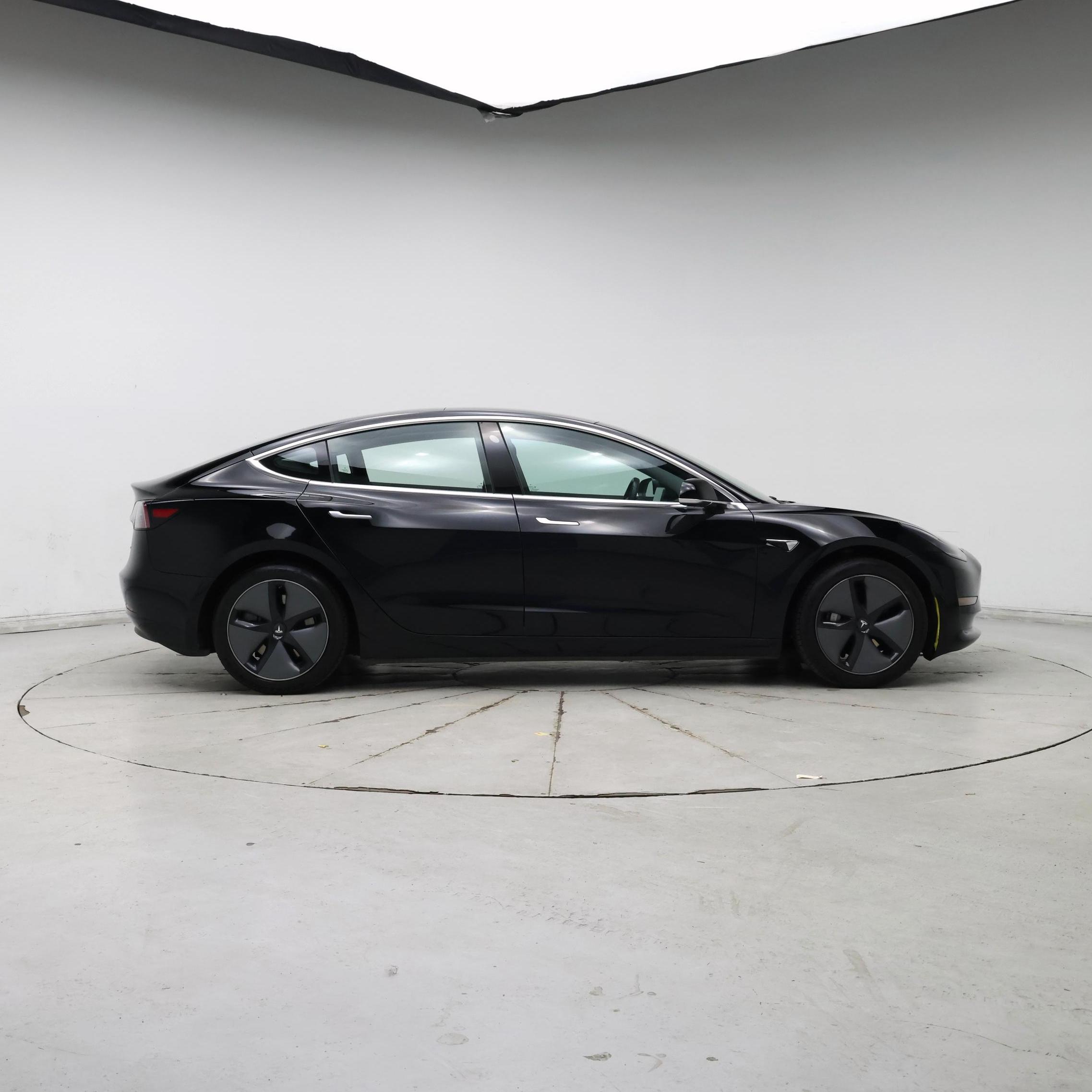 Thumbnail: 2018 Tesla Model 3 - 7