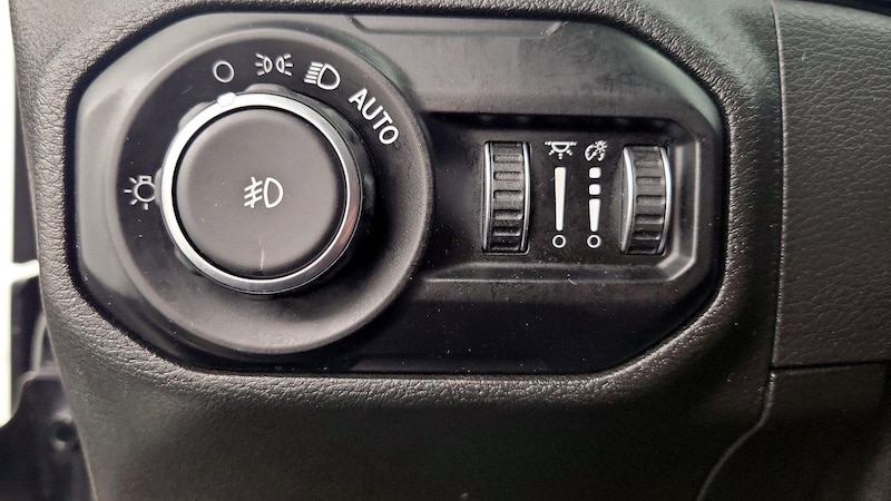 2021 Jeep Wrangler Unlimited Sahara 13