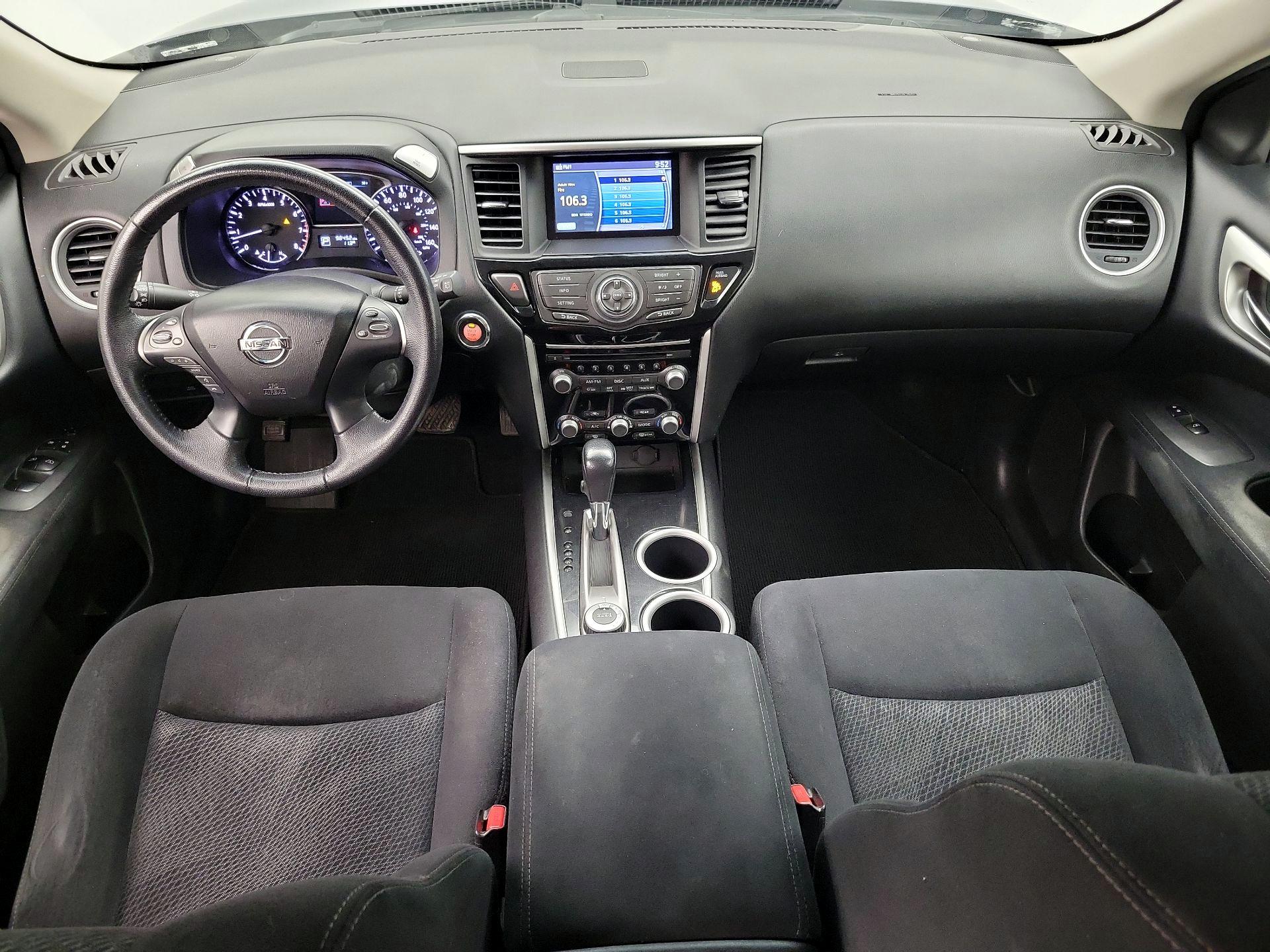 Thumbnail: 2013 Nissan Pathfinder - 9