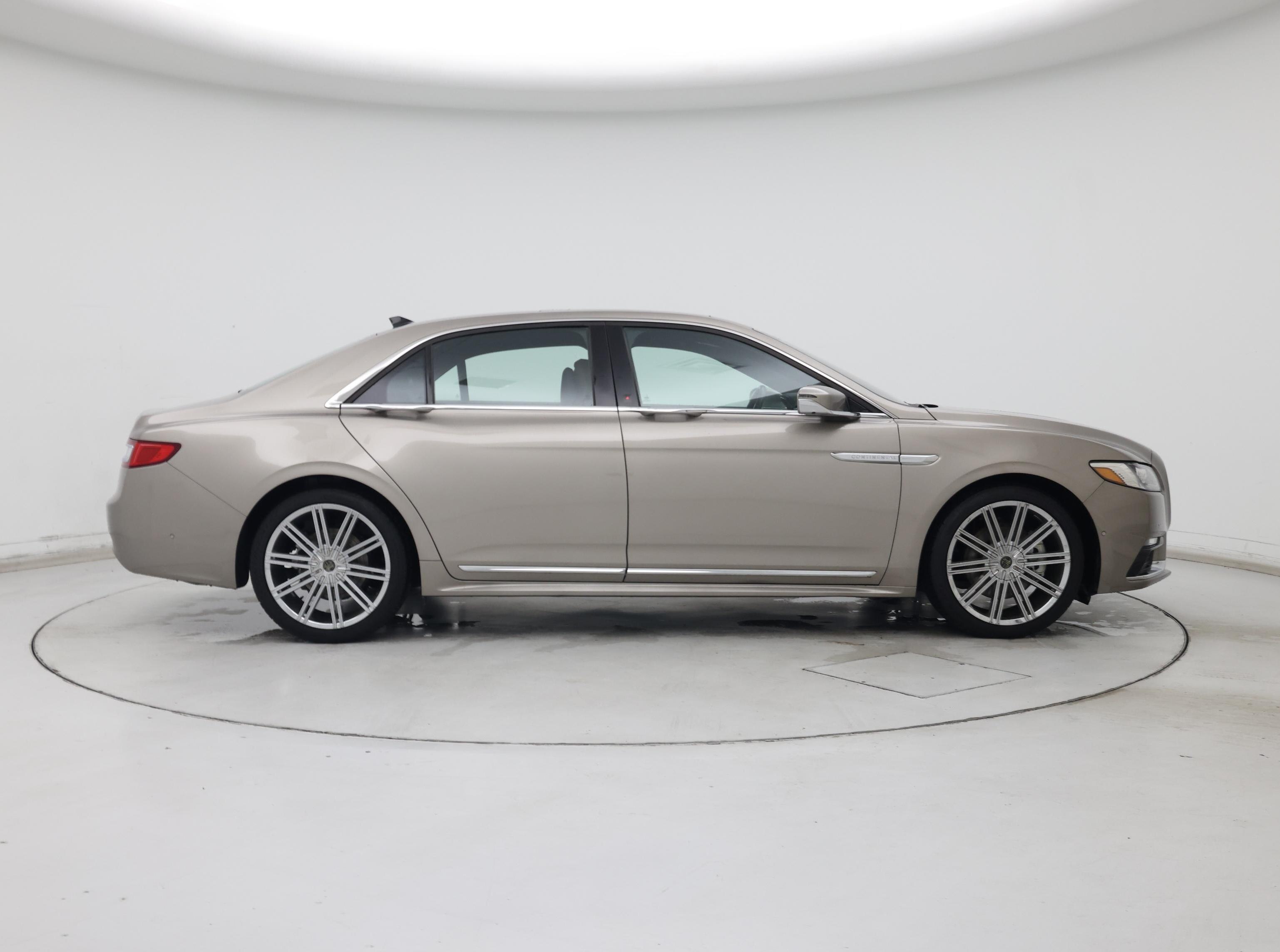 Thumbnail: 2020 Lincoln Continental - 7