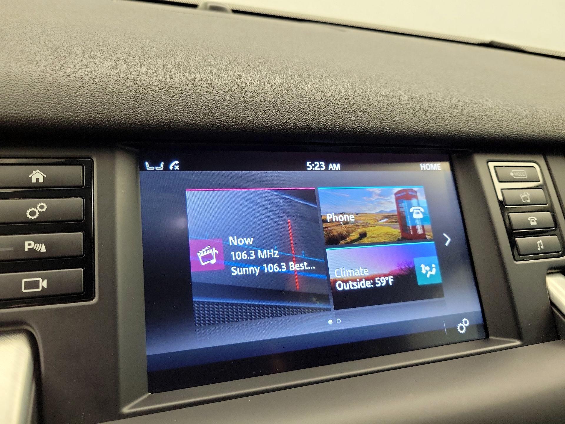 Thumbnail: 2019 Land Rover Discovery Sport - 15