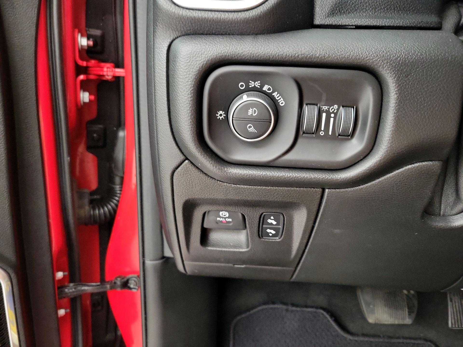 Thumbnail: 2021 RAM 1500 - 13