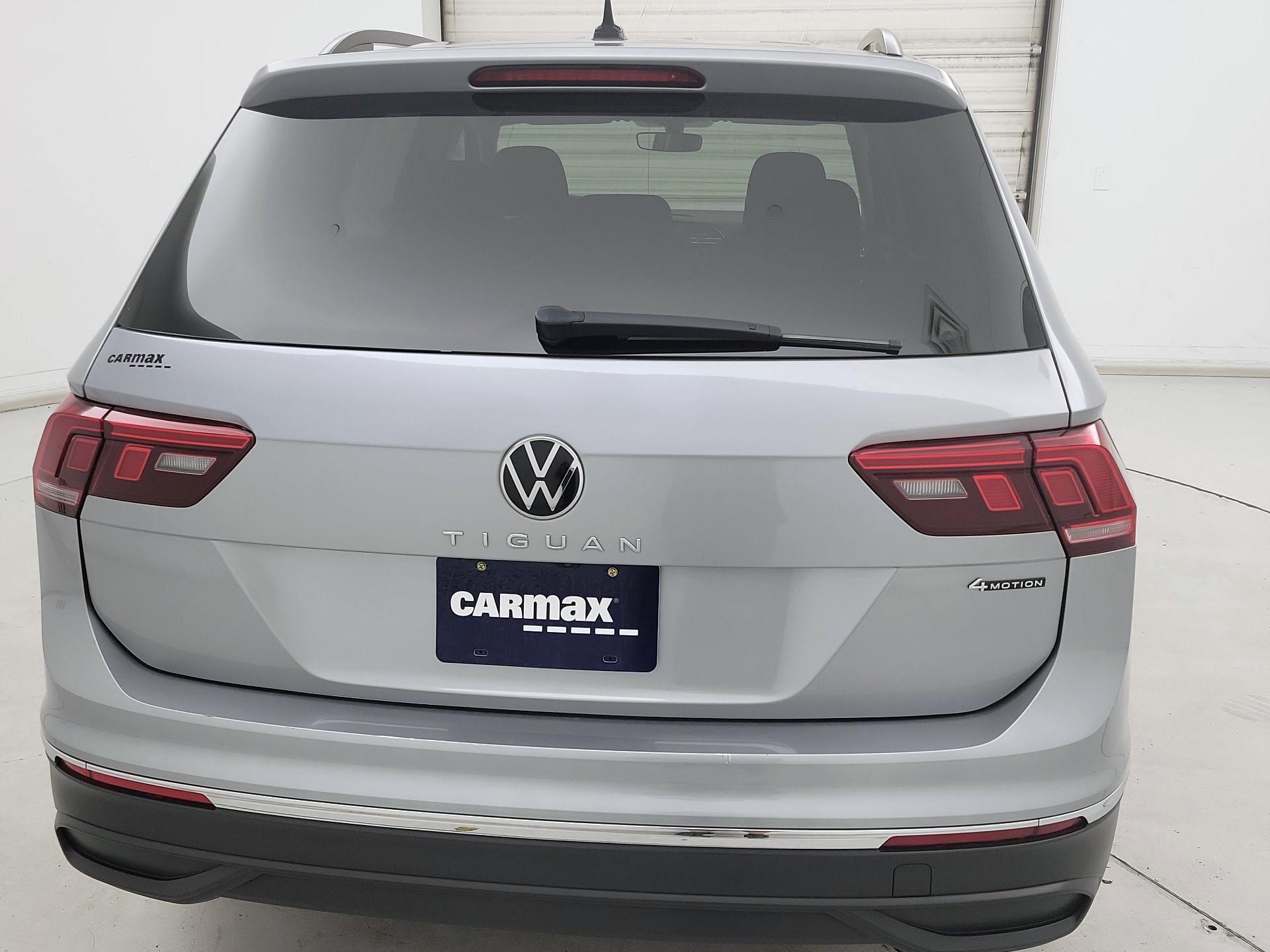 Thumbnail: 2023 Volkswagen Tiguan - 6