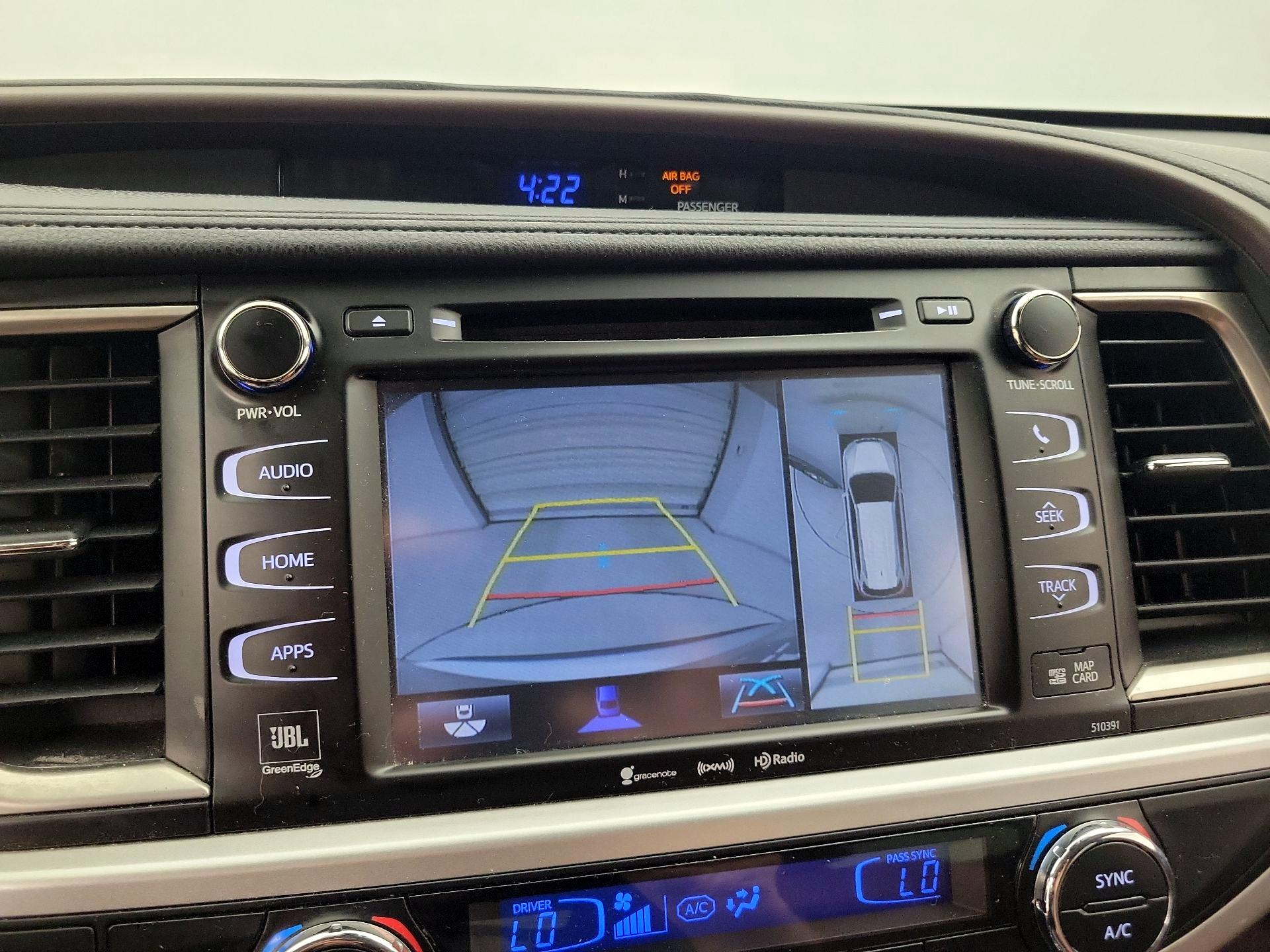 Thumbnail: 2019 Toyota Highlander - 13