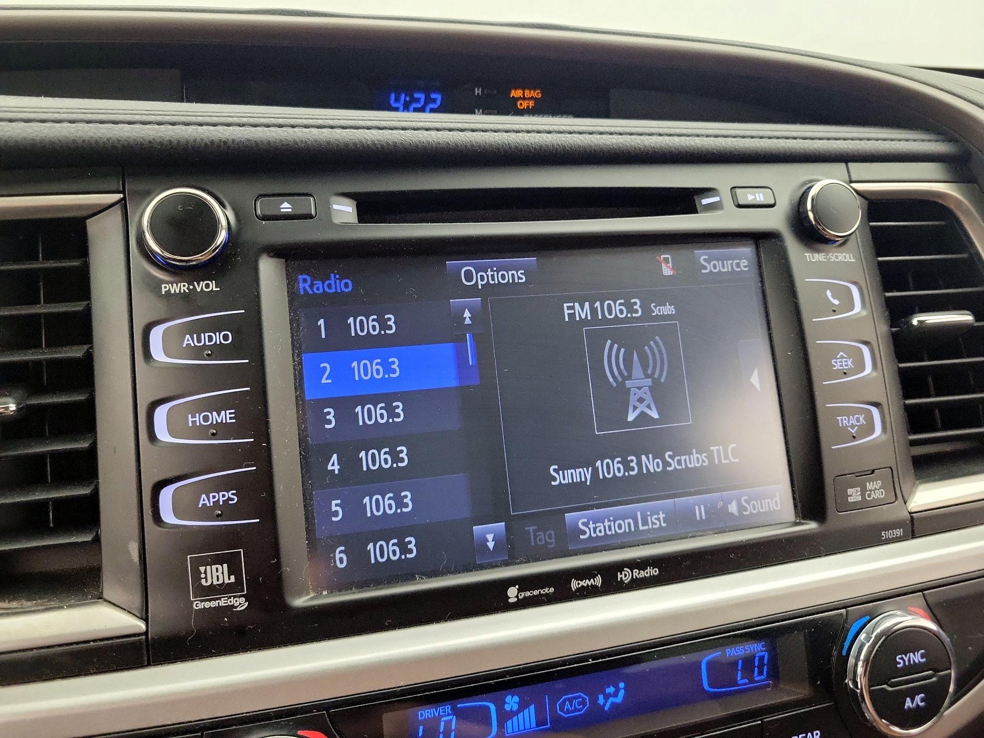 Thumbnail: 2019 Toyota Highlander - 14
