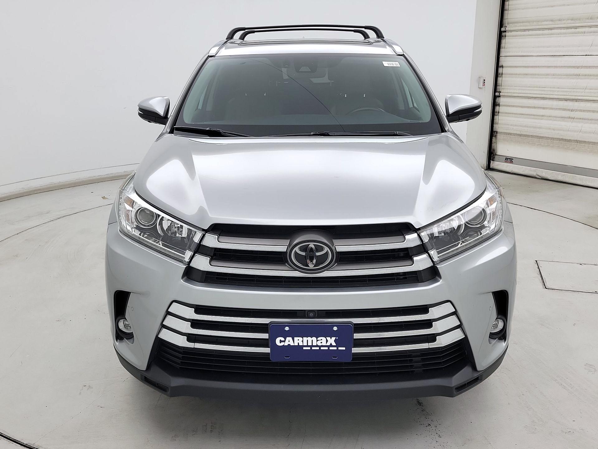 Thumbnail: 2019 Toyota Highlander - 2