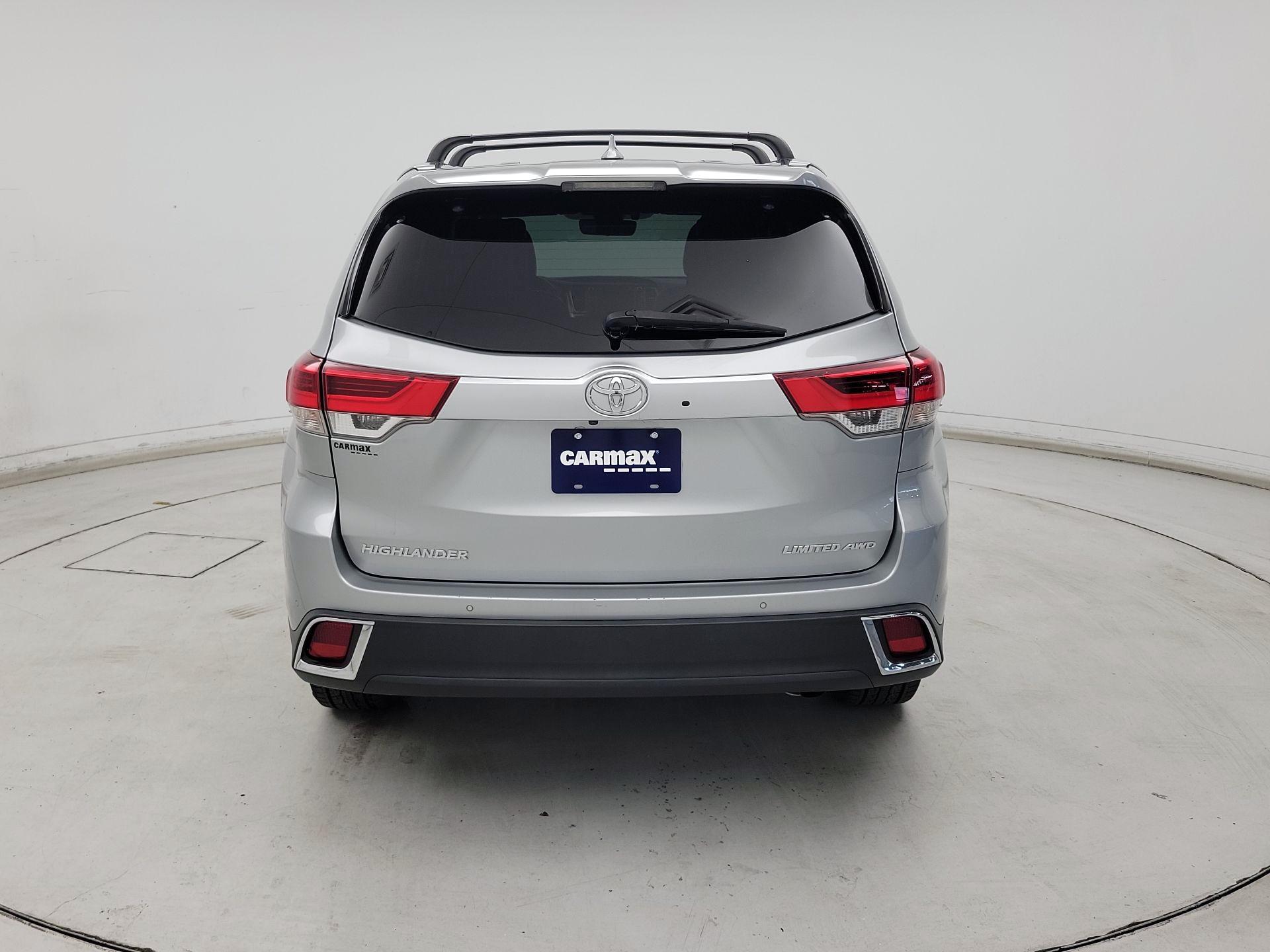 Thumbnail: 2019 Toyota Highlander - 6