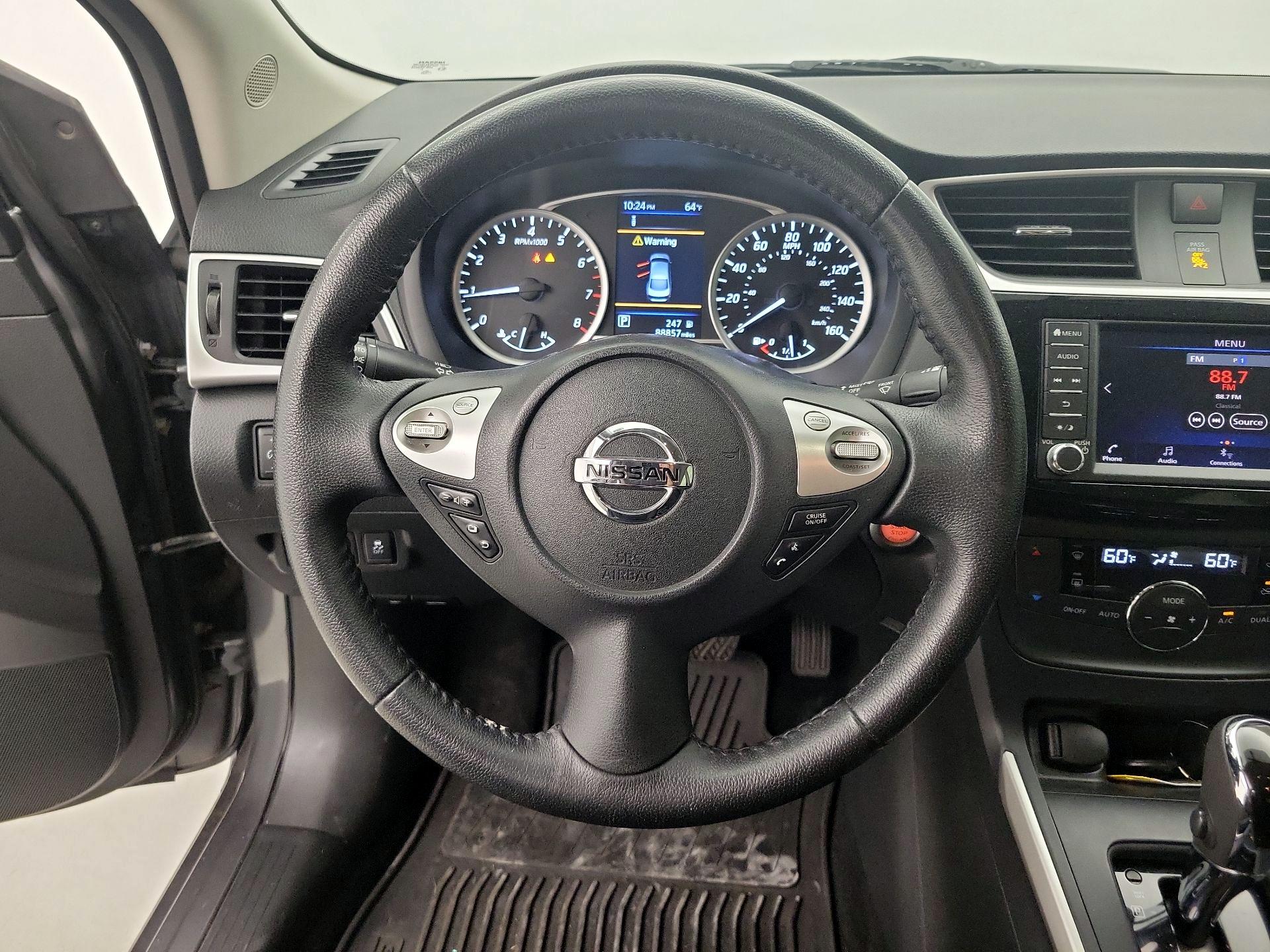 Thumbnail: 2019 Nissan Sentra - 10