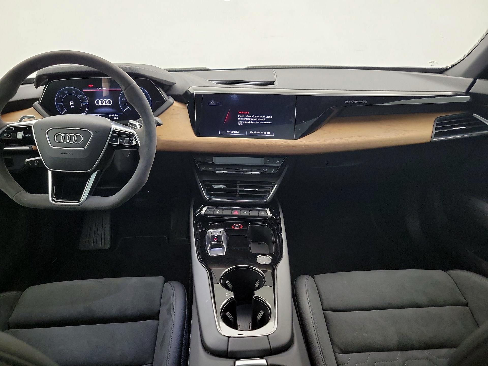 Thumbnail: 2022 Audi e-tron GT - 9