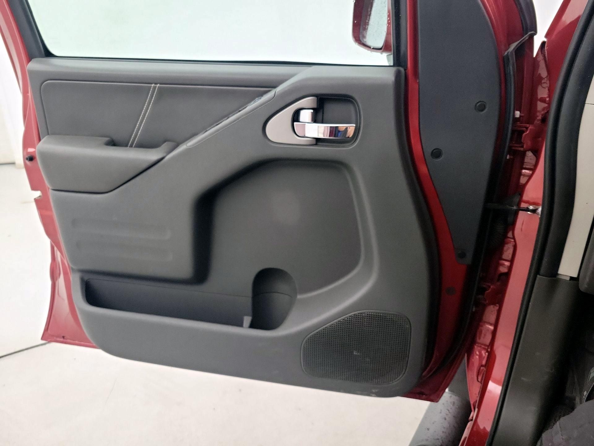 Thumbnail: 2019 Nissan Frontier - 12