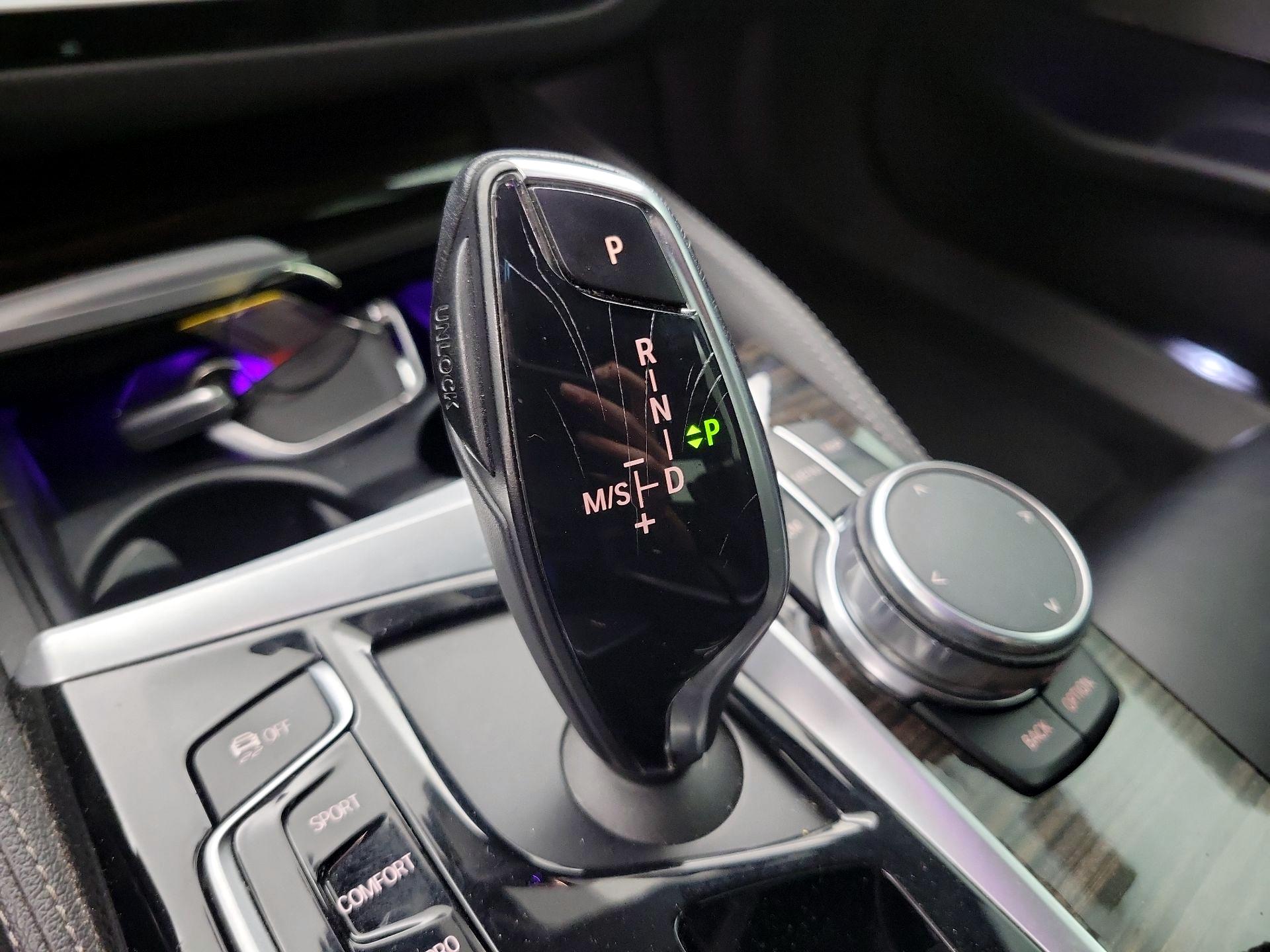 Thumbnail: 2017 BMW 5 Series - 16
