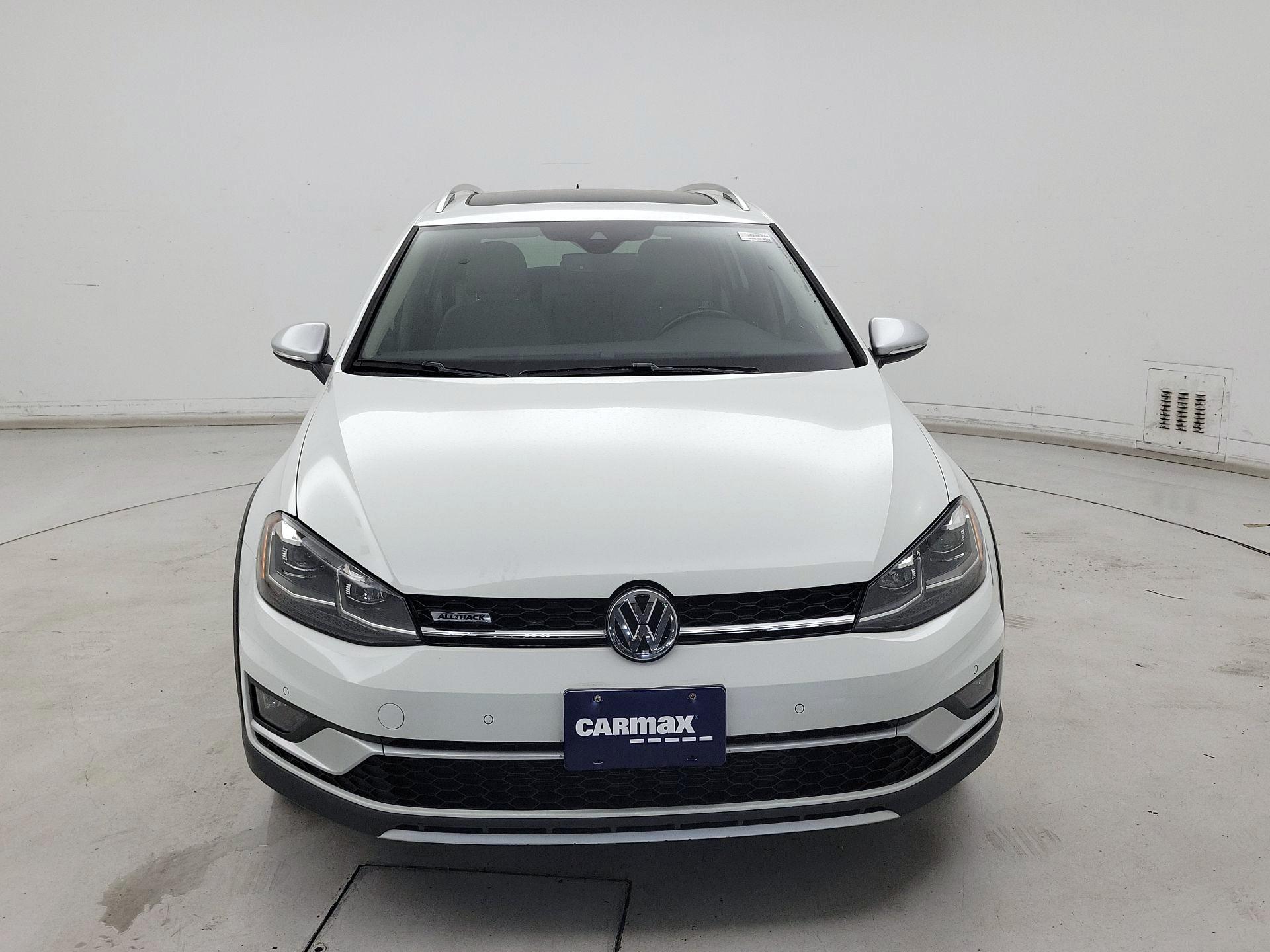 Thumbnail: 2019 Volkswagen Golf - 2