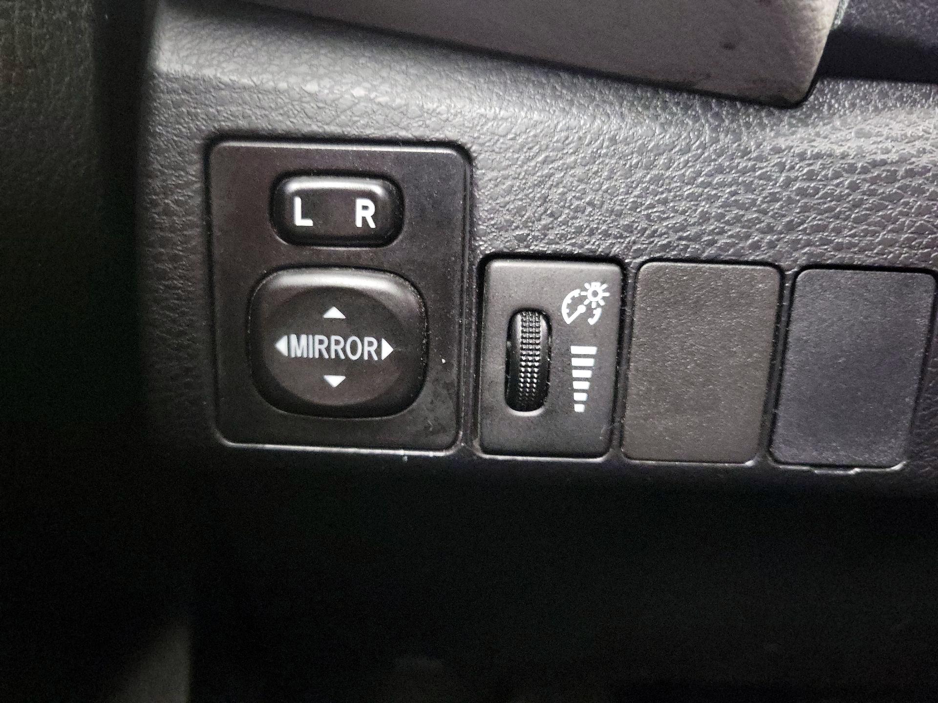 Thumbnail: 2014 Toyota Corolla - 13