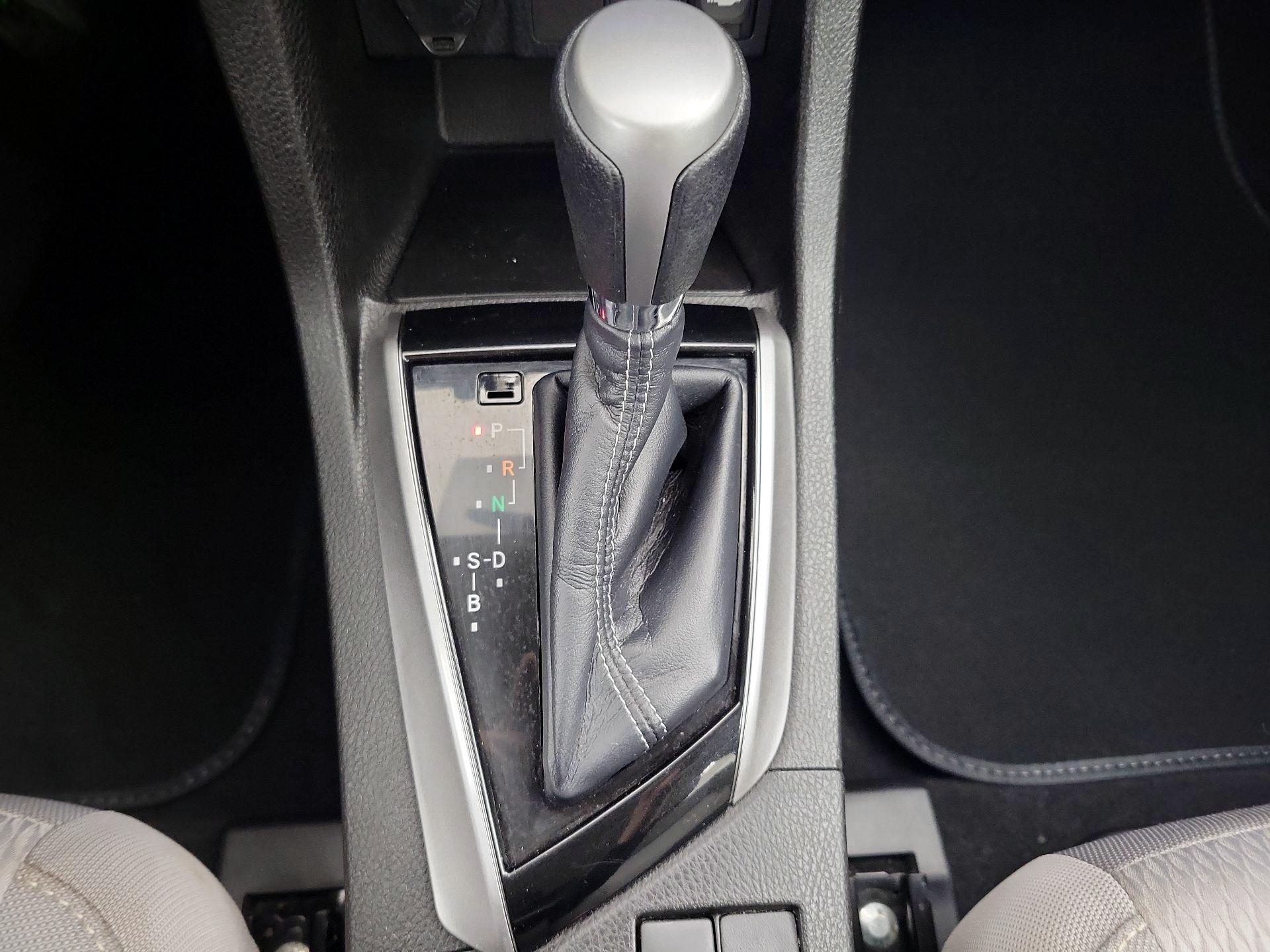 Thumbnail: 2014 Toyota Corolla - 17