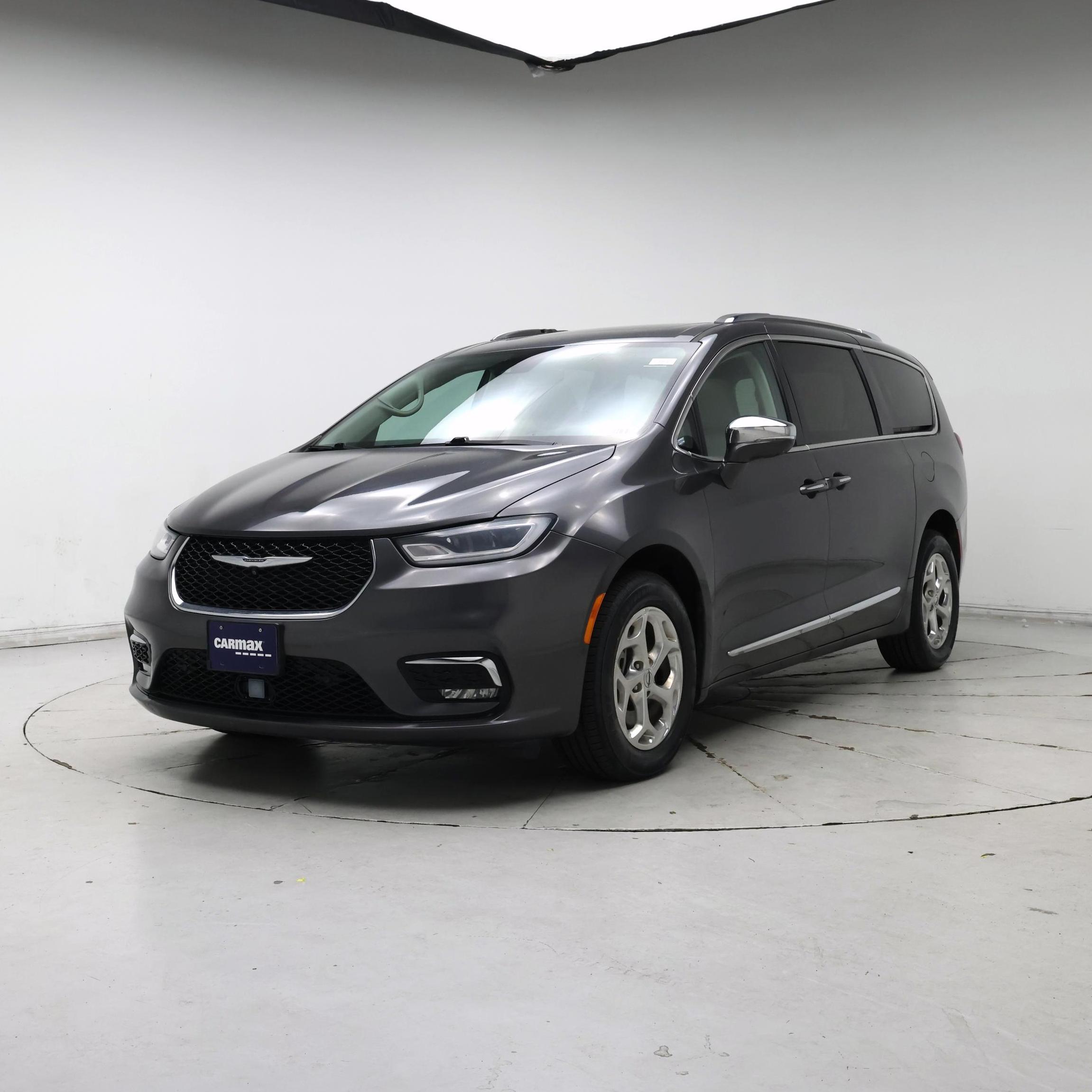 Thumbnail: 2021 Chrysler Pacifica - 4