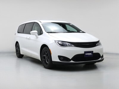 White 2020 Chrysler Pacifica Touring