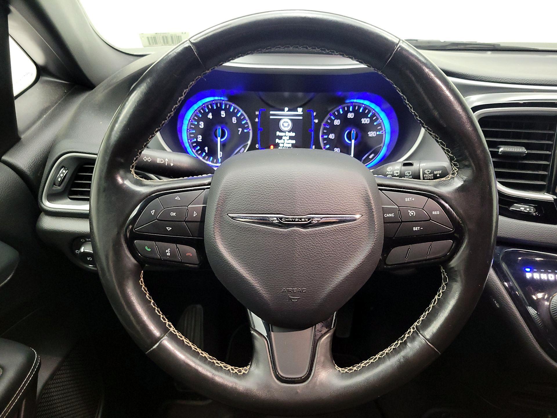 Thumbnail: 2020 Chrysler Pacifica - 10