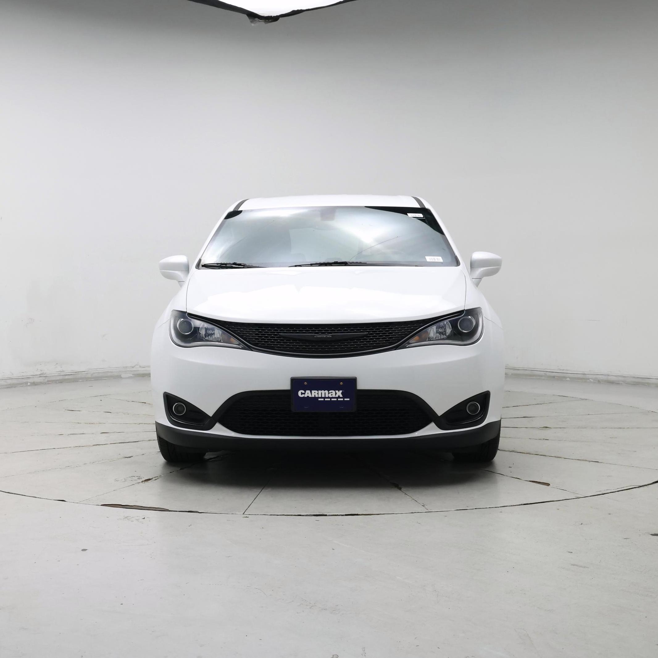 Thumbnail: 2020 Chrysler Pacifica - 5