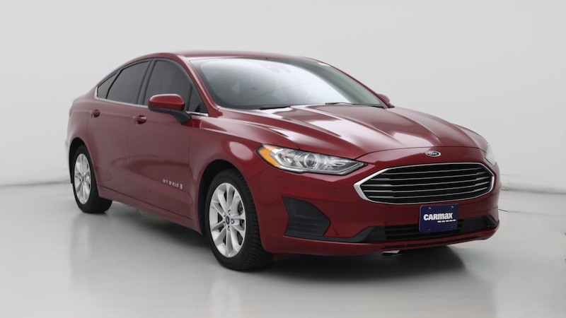 2019 Ford Fusion SE Hero Image