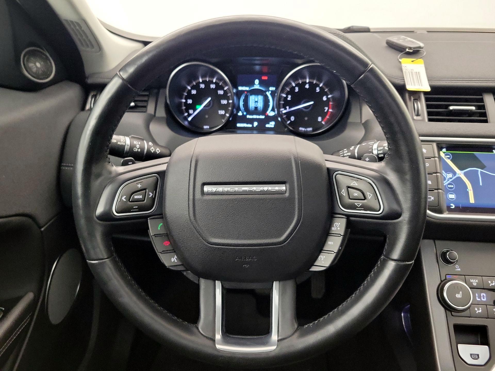 Thumbnail: 2019 Land Rover Range Rover Evoque - 10