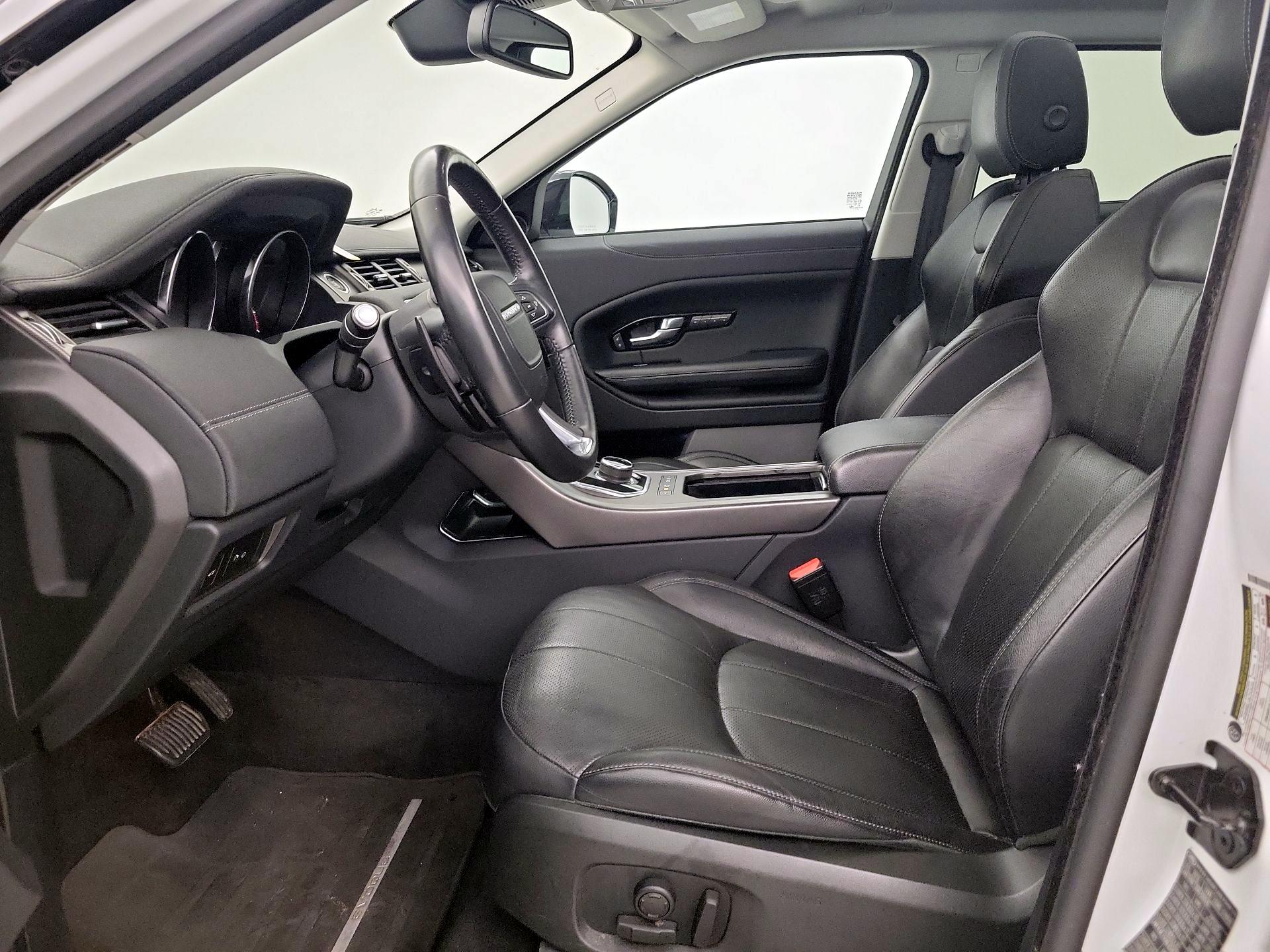Thumbnail: 2019 Land Rover Range Rover Evoque - 11