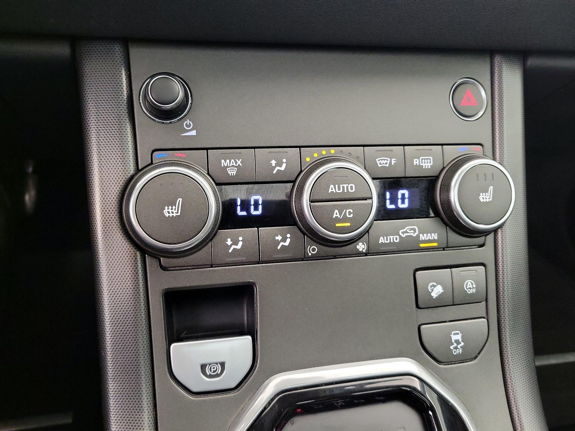 Thumbnail: 2019 Land Rover Range Rover Evoque - 17
