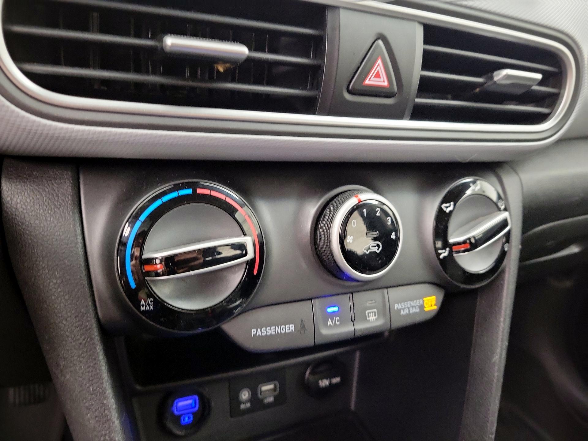Thumbnail: 2019 Hyundai Kona - 16
