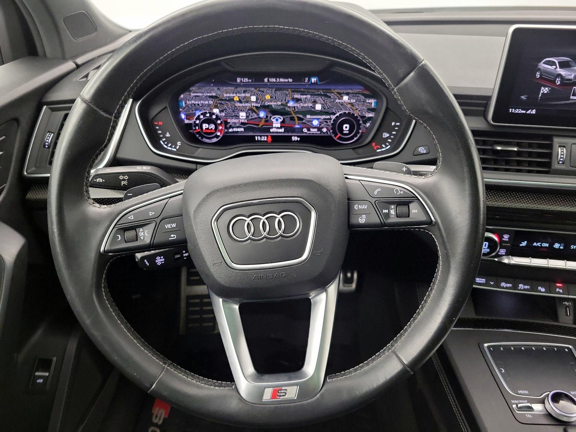 Thumbnail: 2019 Audi SQ5 - 10