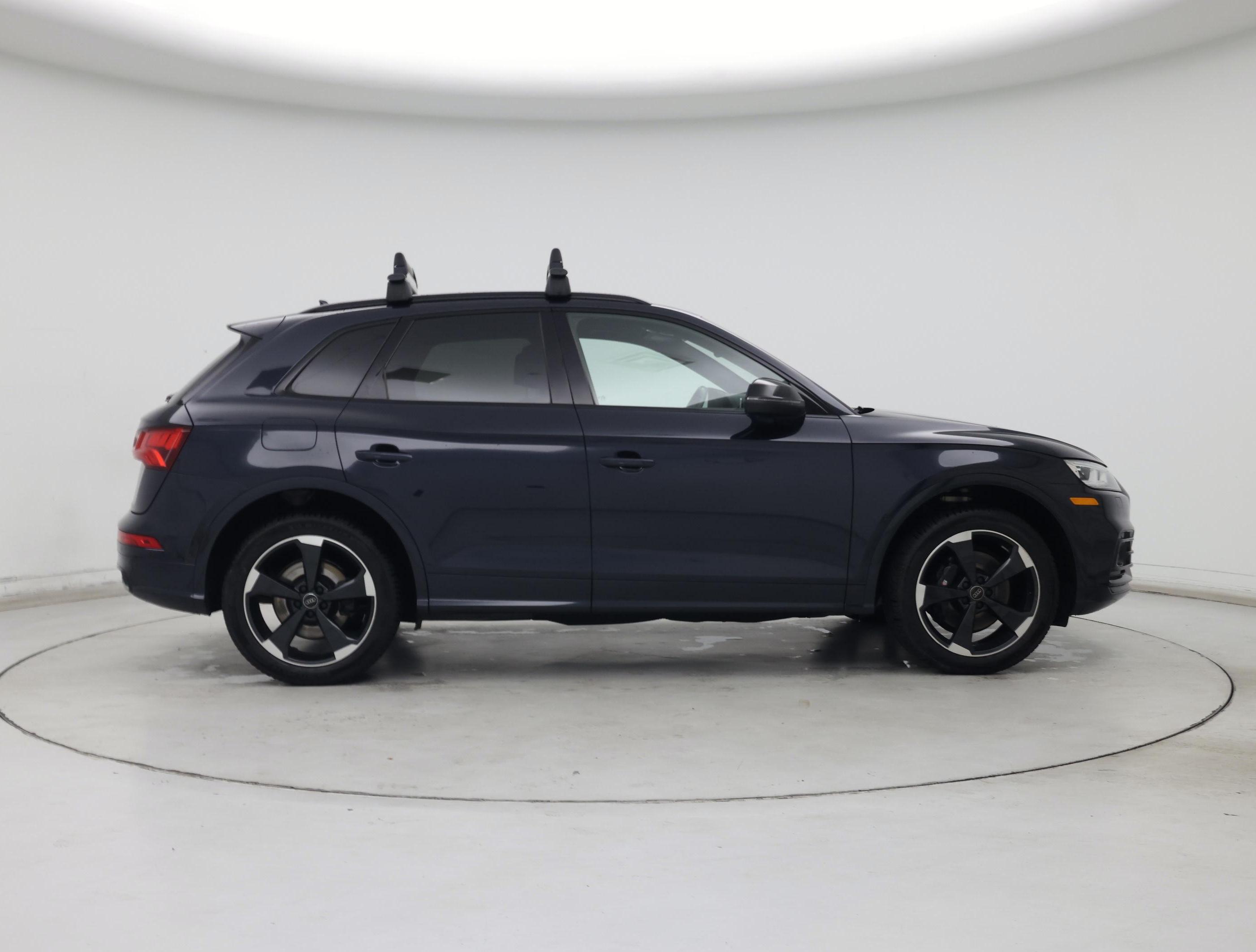 Thumbnail: 2019 Audi SQ5 - 7
