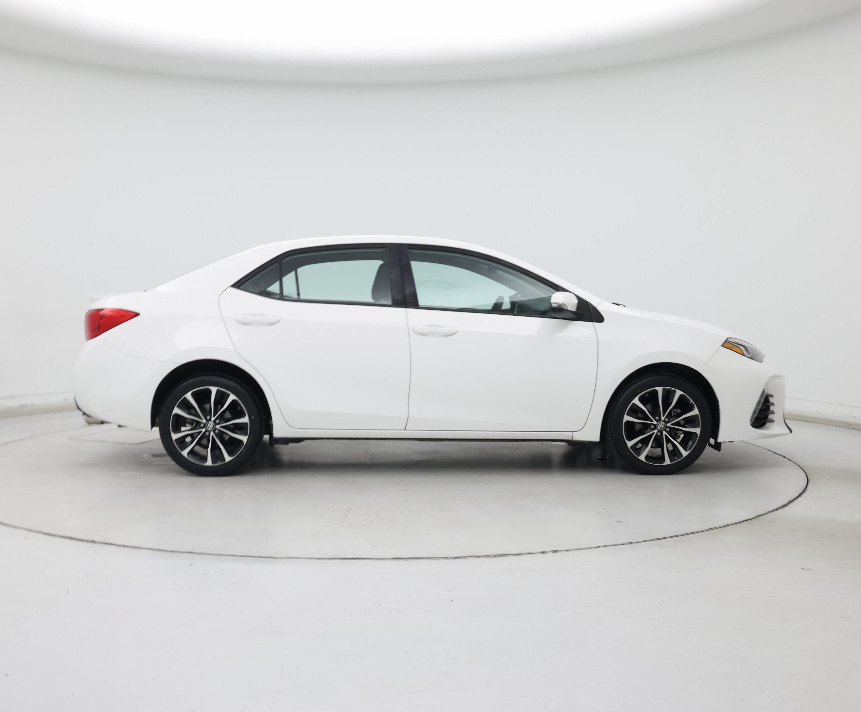 Thumbnail: 2017 Toyota Corolla - 7