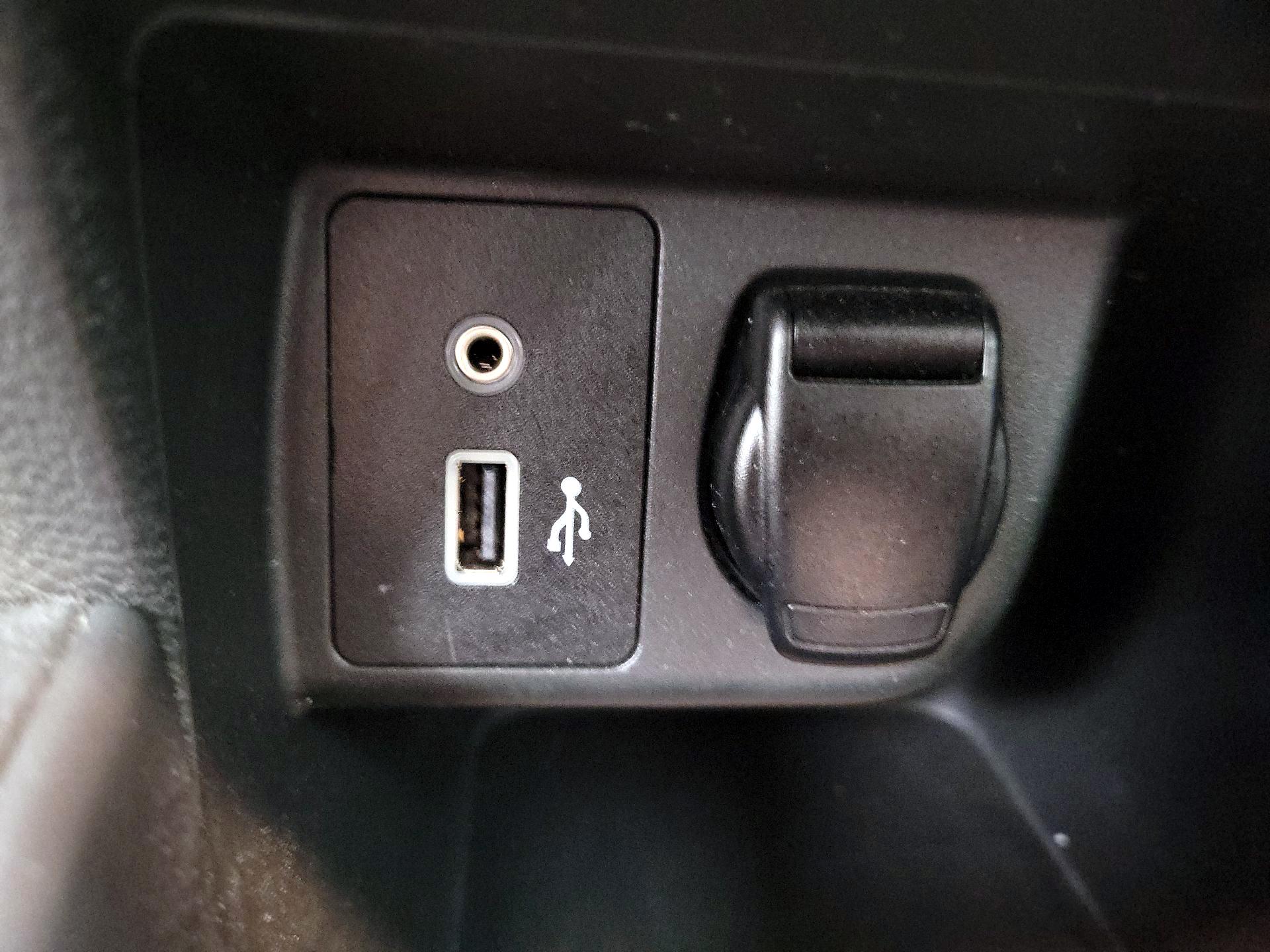 Thumbnail: 2020 Nissan Versa - 18