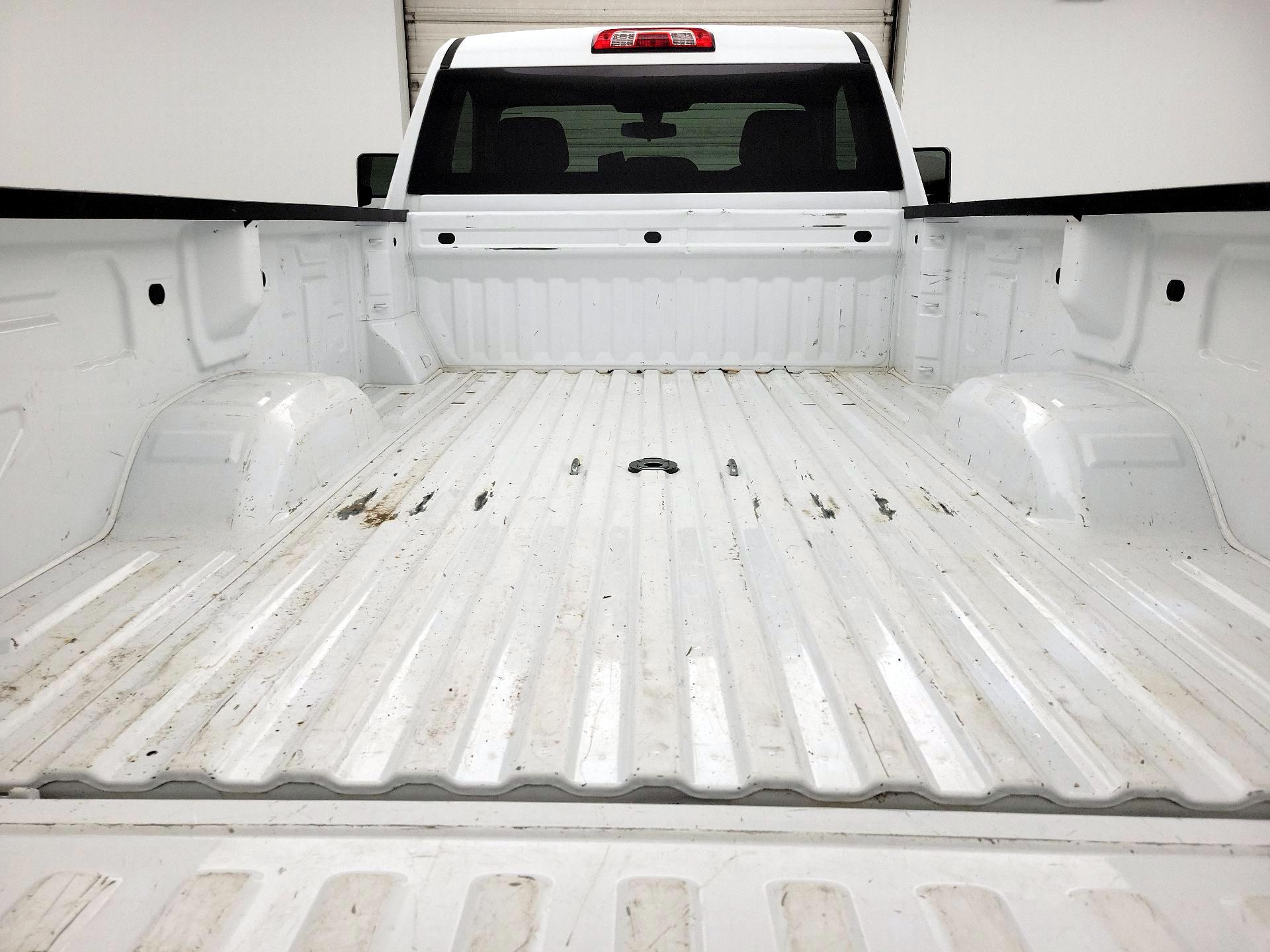 Thumbnail: 2022 GMC Sierra 3500 - 19