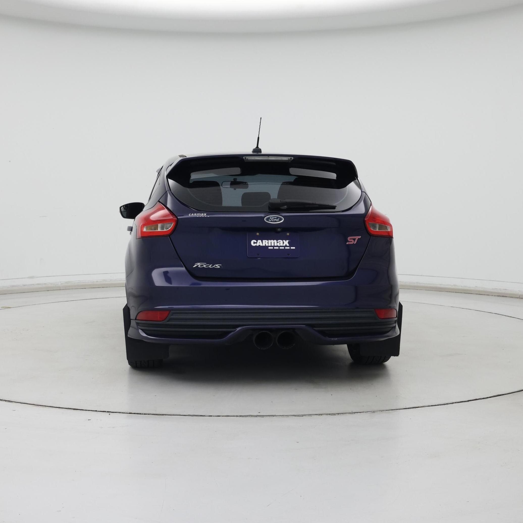 Thumbnail: 2016 Ford Focus - 6