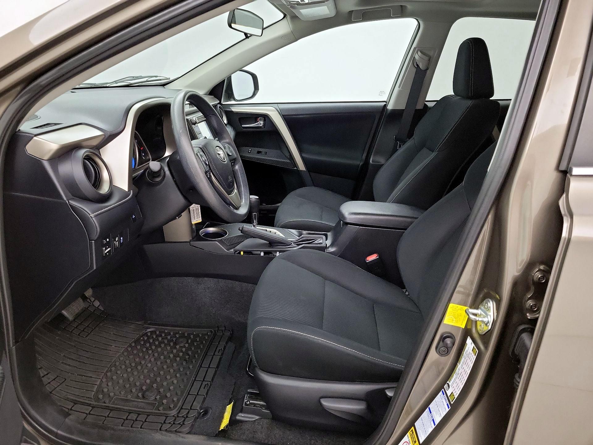 Thumbnail: 2014 Toyota RAV4 - 11