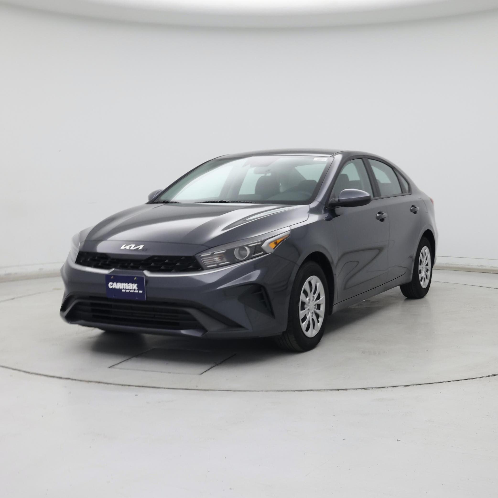 Thumbnail: 2024 Kia Forte - 4