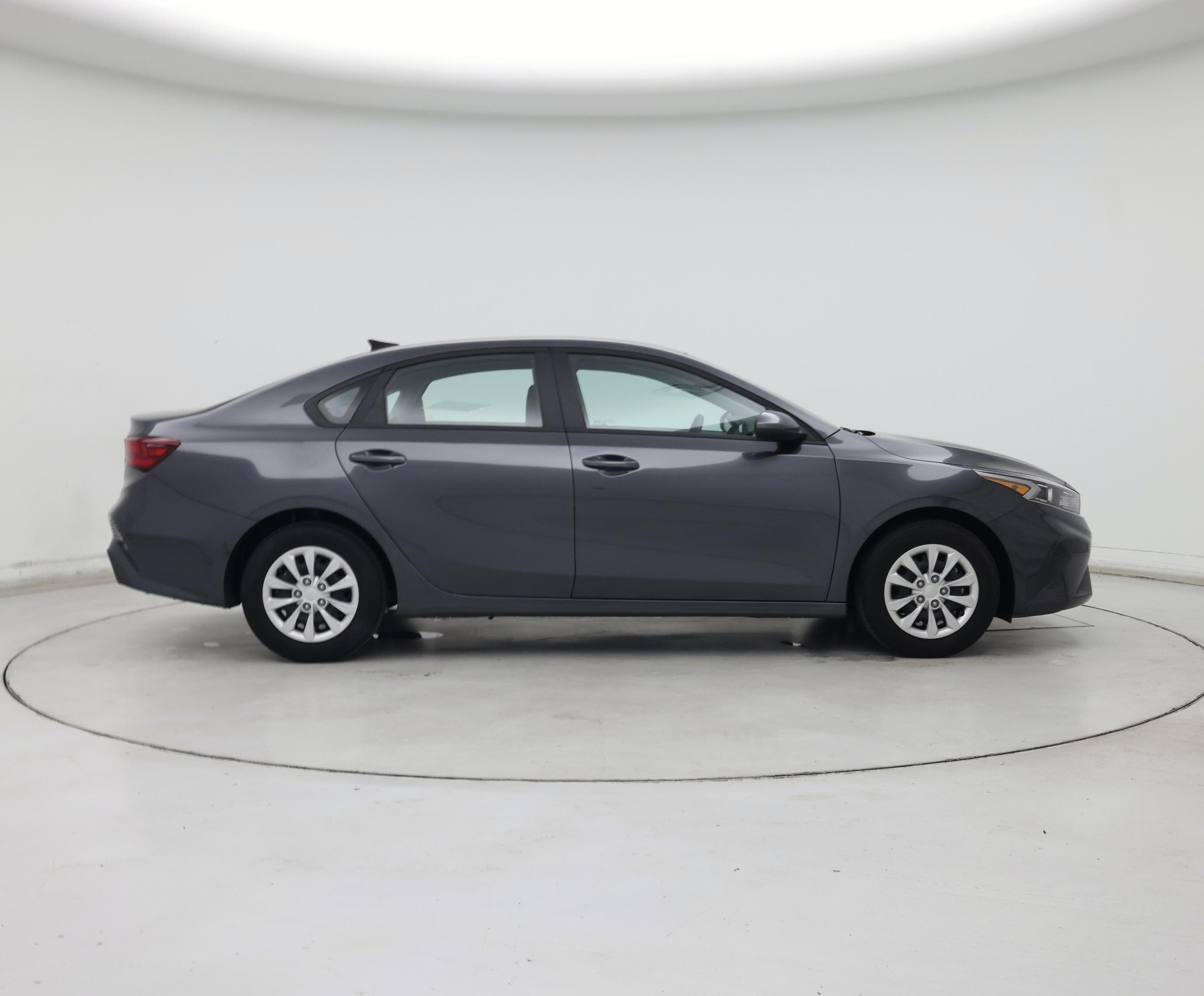 Thumbnail: 2024 Kia Forte - 7