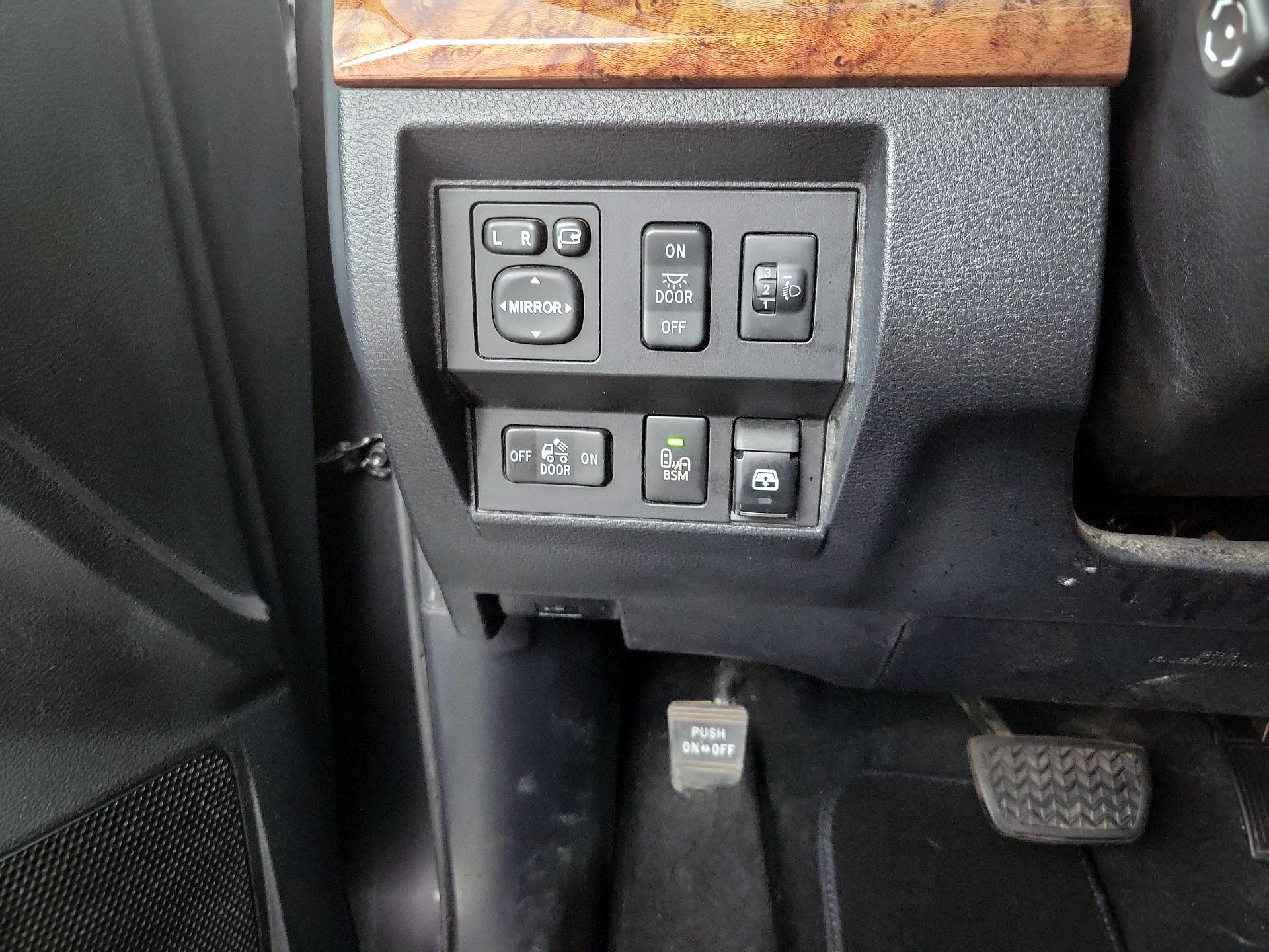 Thumbnail: 2017 Toyota Tundra - 13