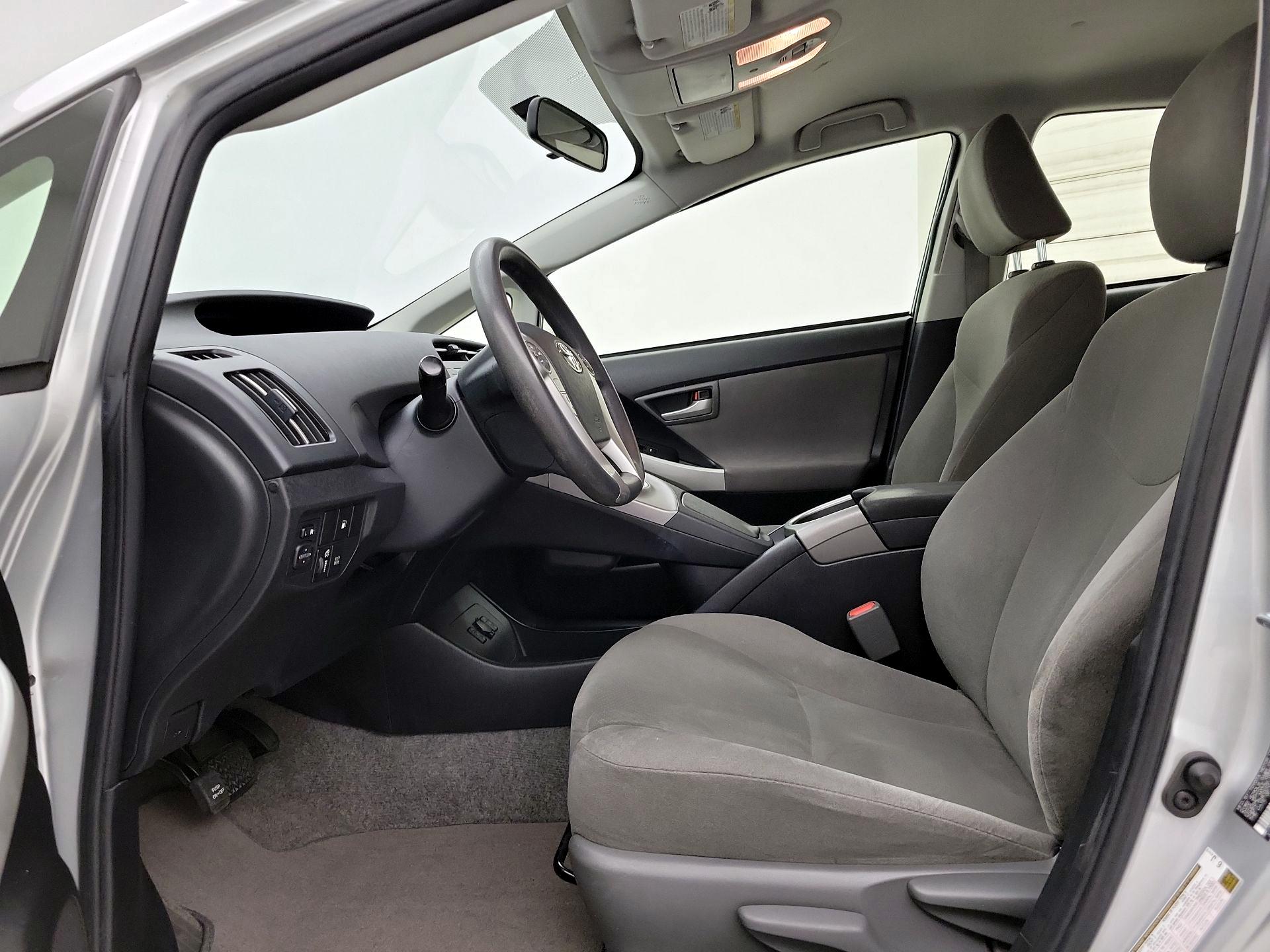 Thumbnail: 2014 Toyota Prius - 11