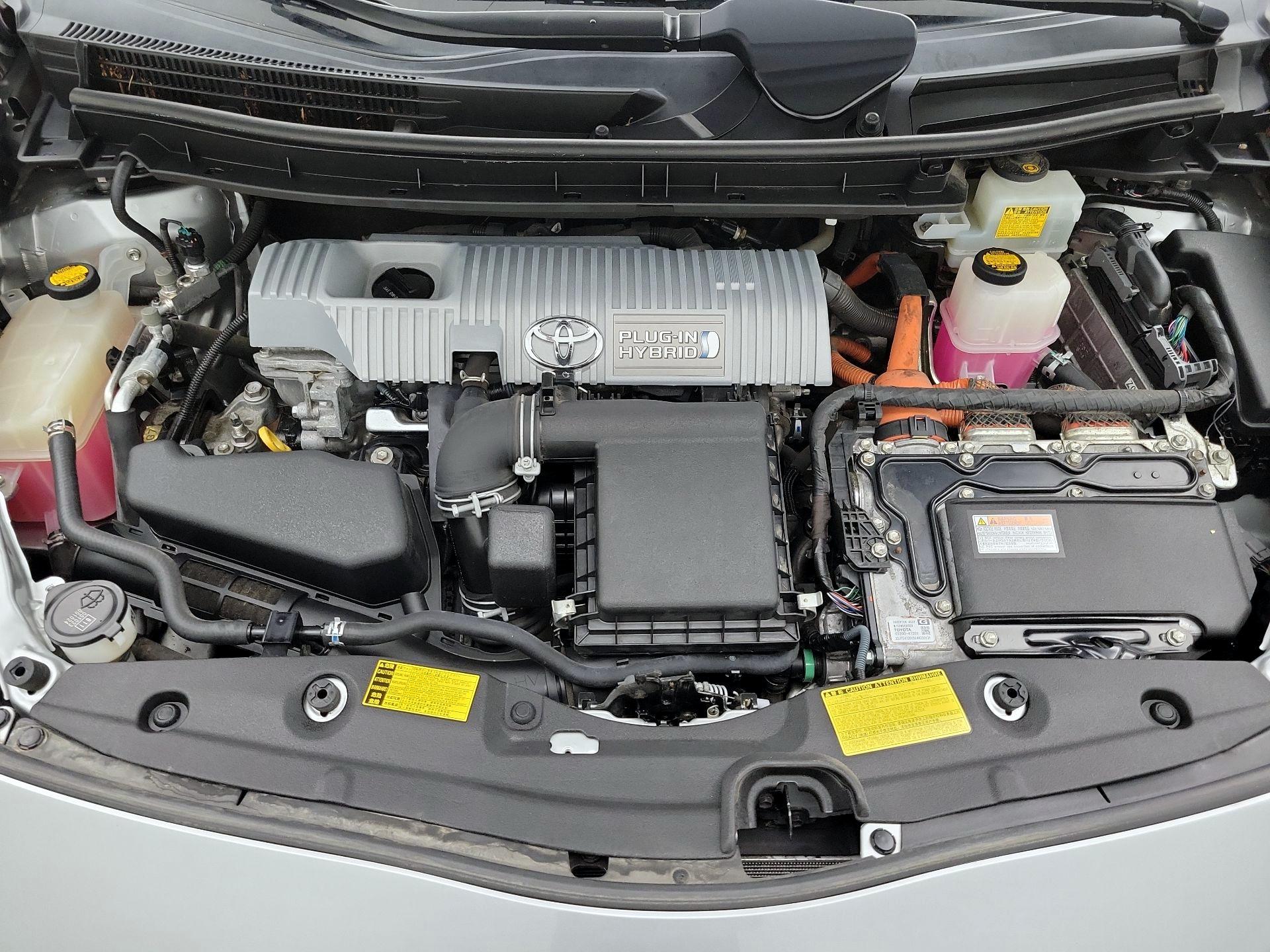 Thumbnail: 2014 Toyota Prius - 20