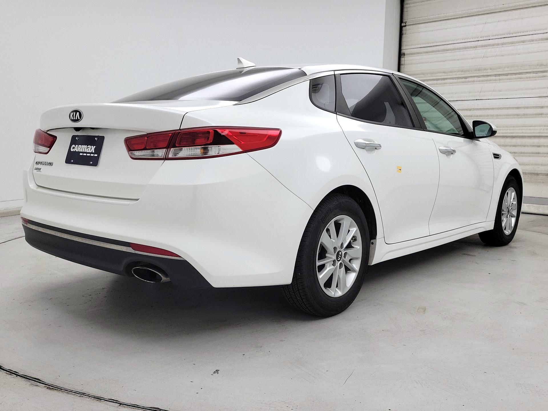 Thumbnail: 2016 Kia Optima - 5