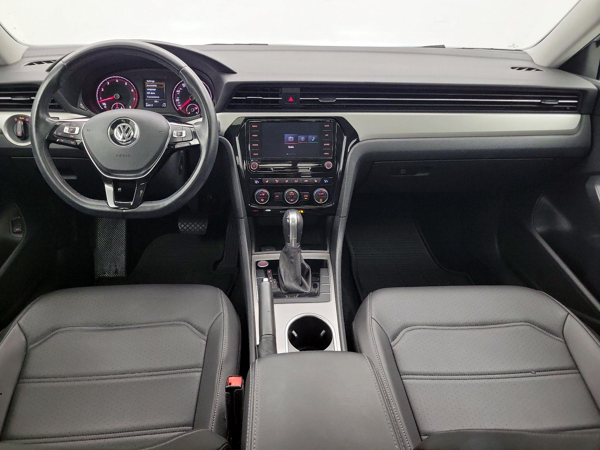 Thumbnail: 2020 Volkswagen Passat - 9