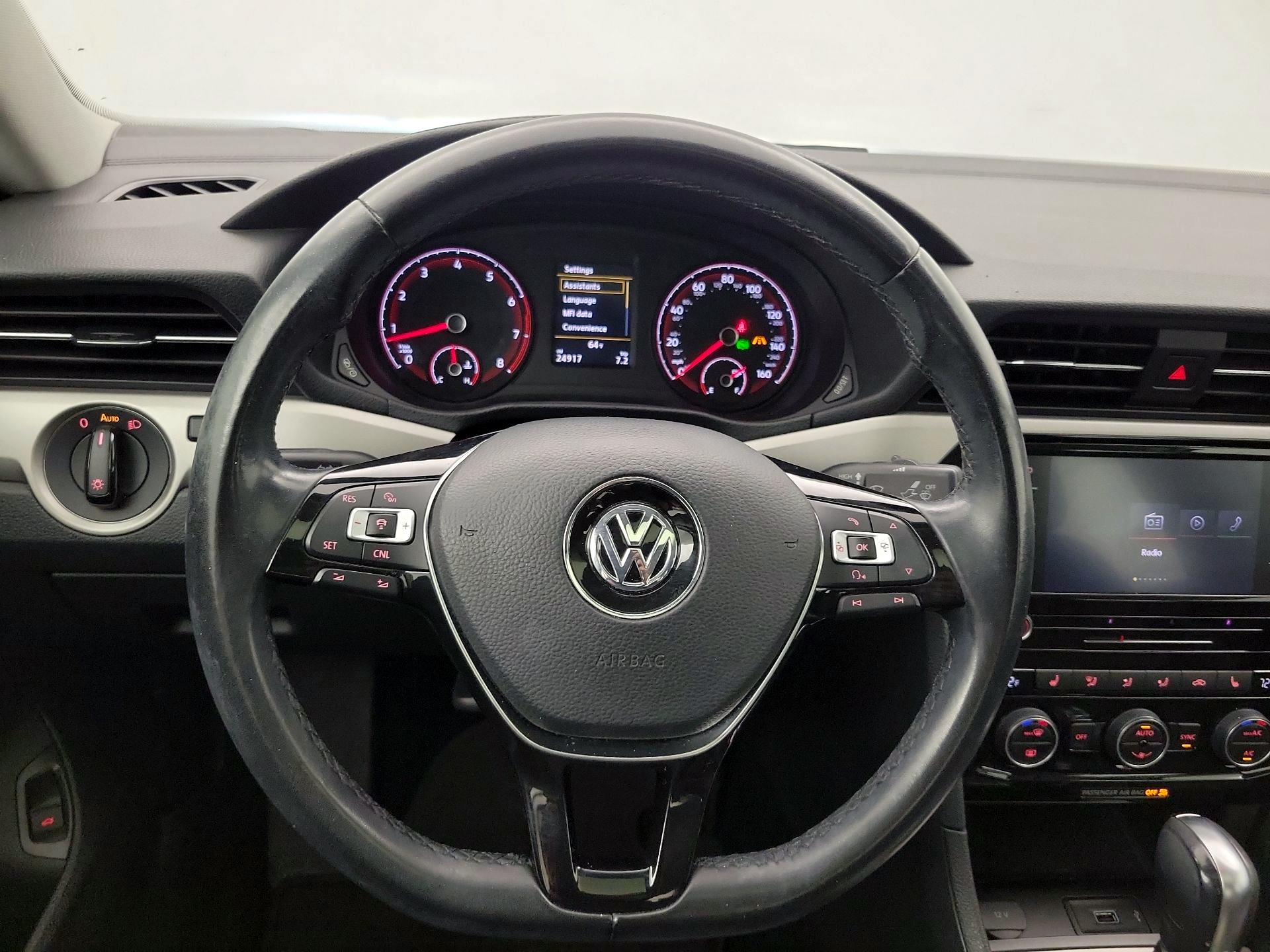 Thumbnail: 2020 Volkswagen Passat - 10