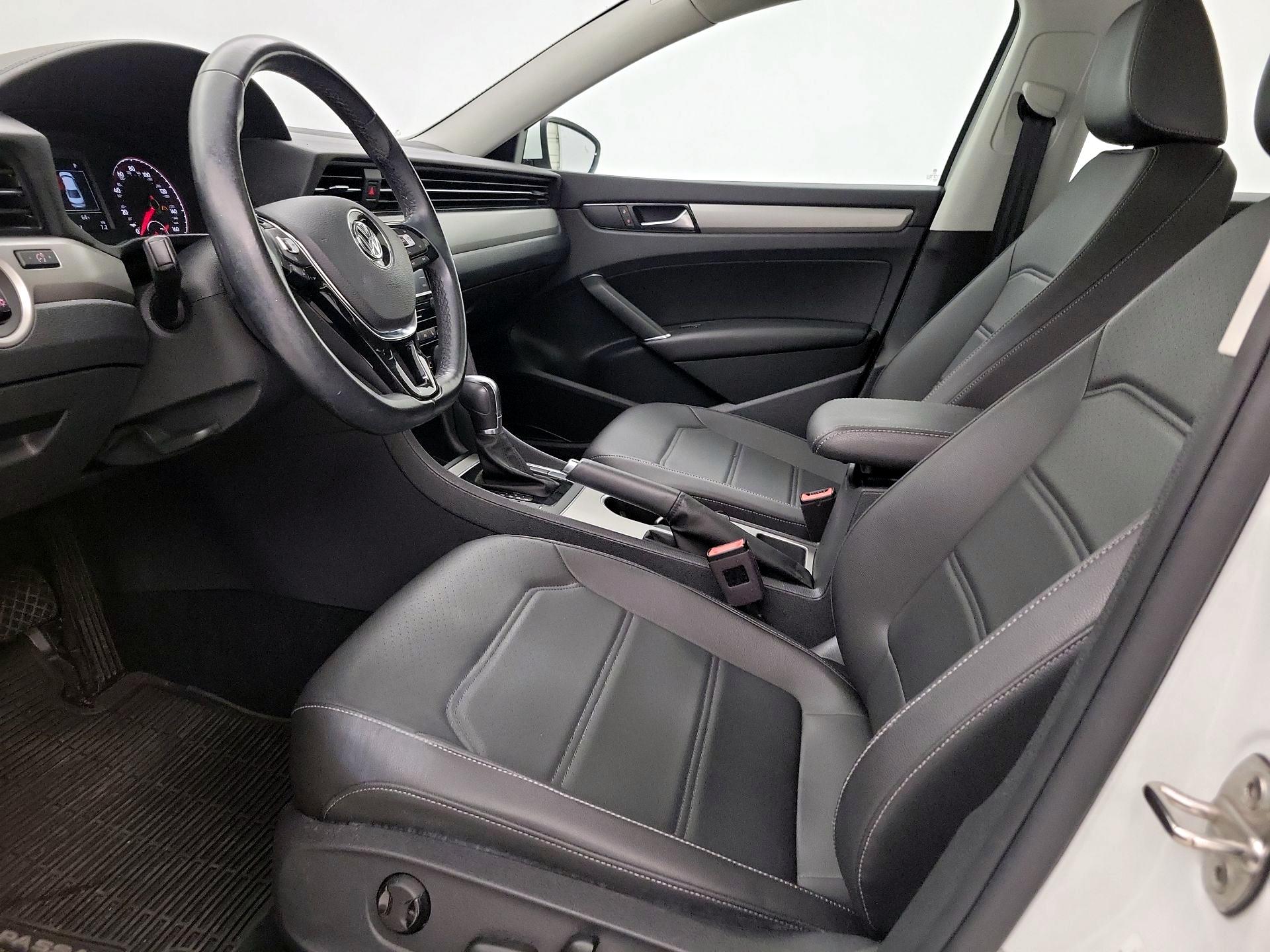 Thumbnail: 2020 Volkswagen Passat - 11